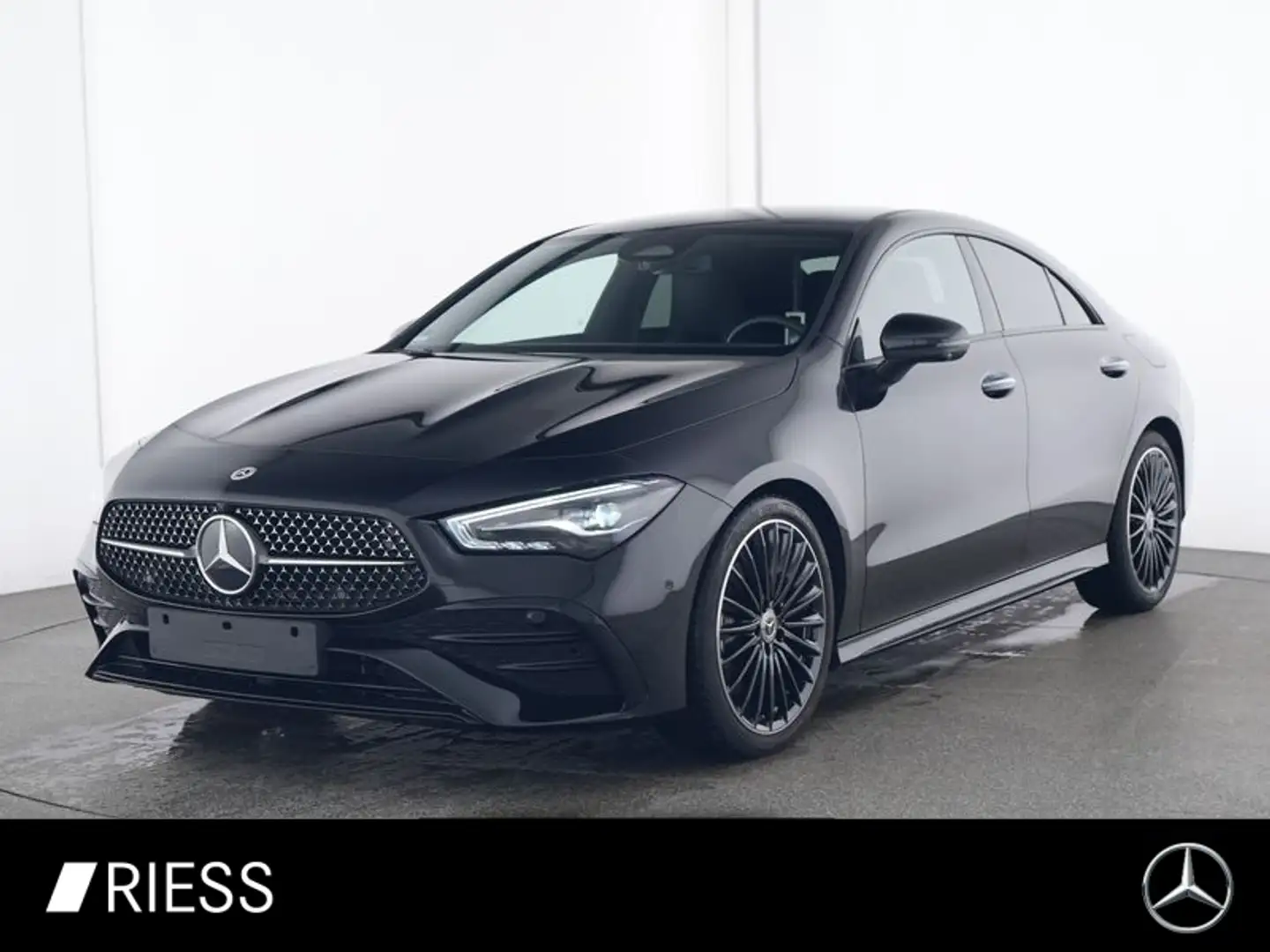 Mercedes-Benz CLA 200 AMG Sport Night W-Paket KeyLess 360 19" Schwarz - 1