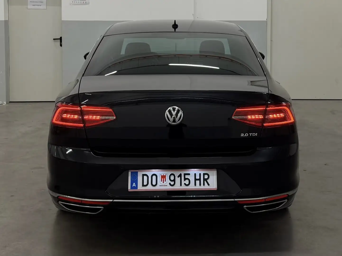 Volkswagen Passat VW Passat R-Line Highline 2.0 TDI DSG Vollausstatt - 2