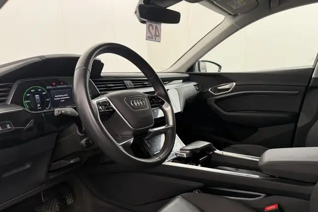 Audi E-Tron view 7