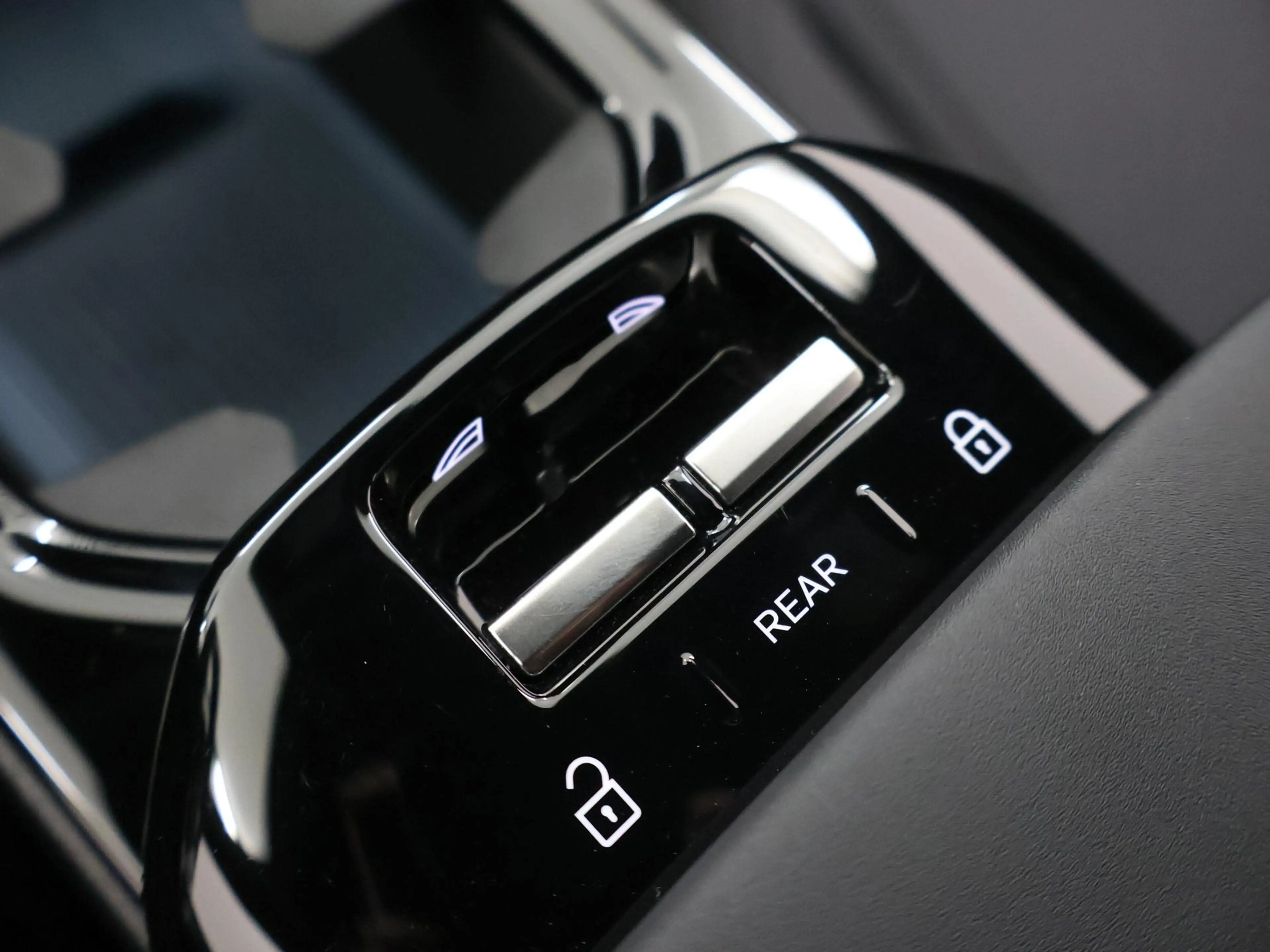 Volvo EX30 Single Motor Core 51 kWh | Navigatie | Climate Con — photo 21