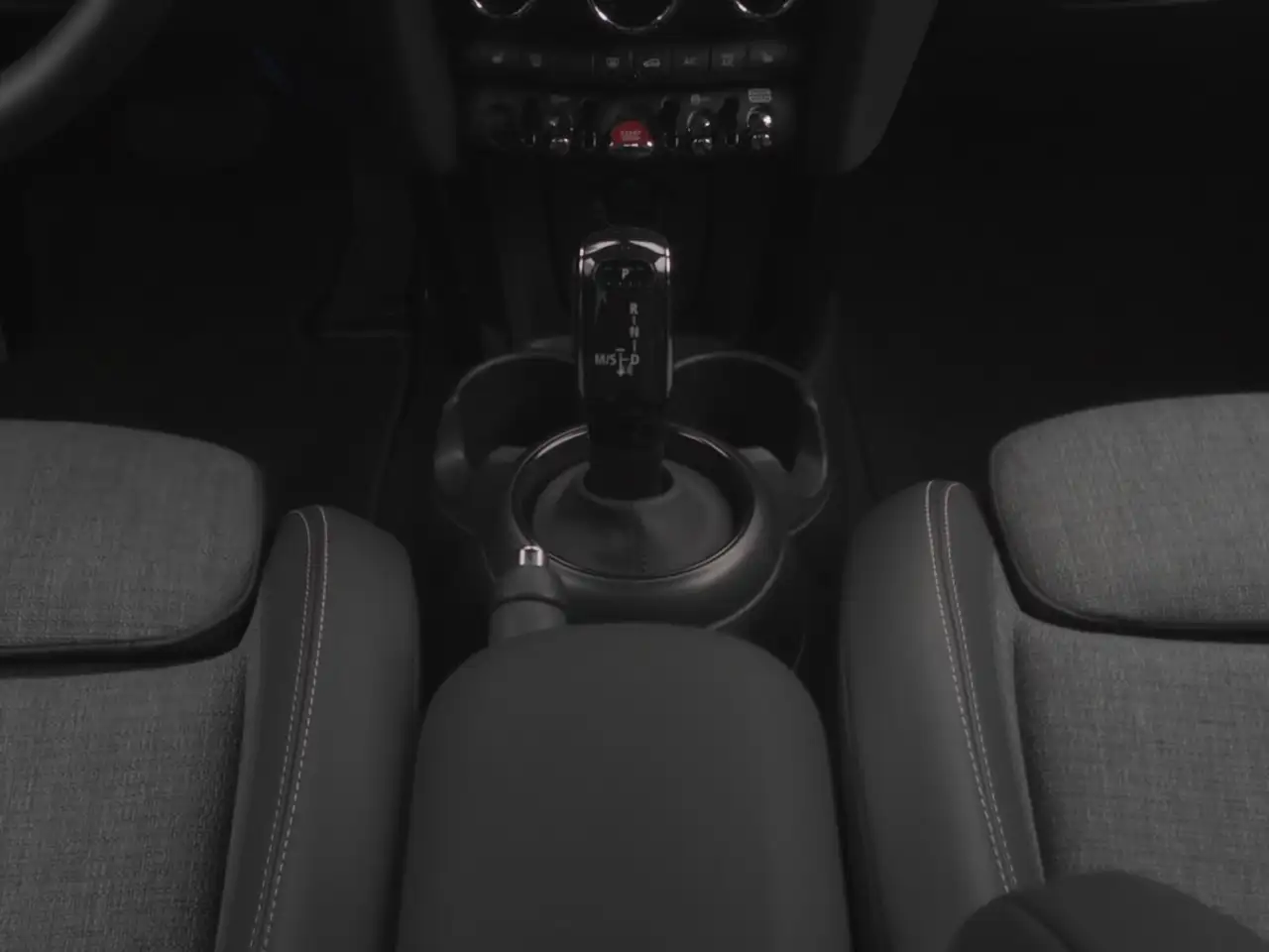 MINI Cooper C Cooper Classic Trim 18