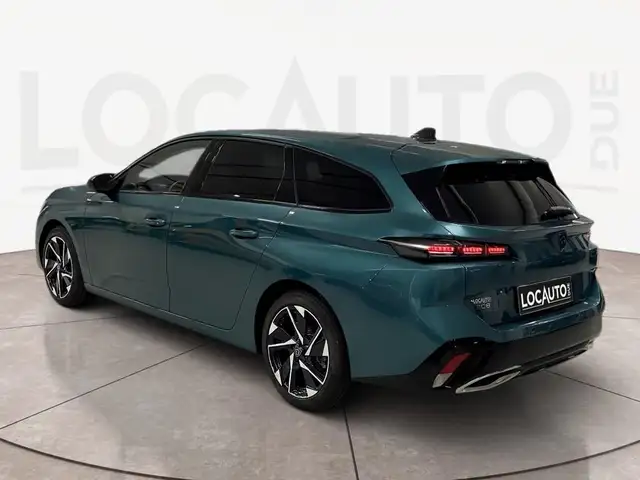 Peugeot 308 SW view 5