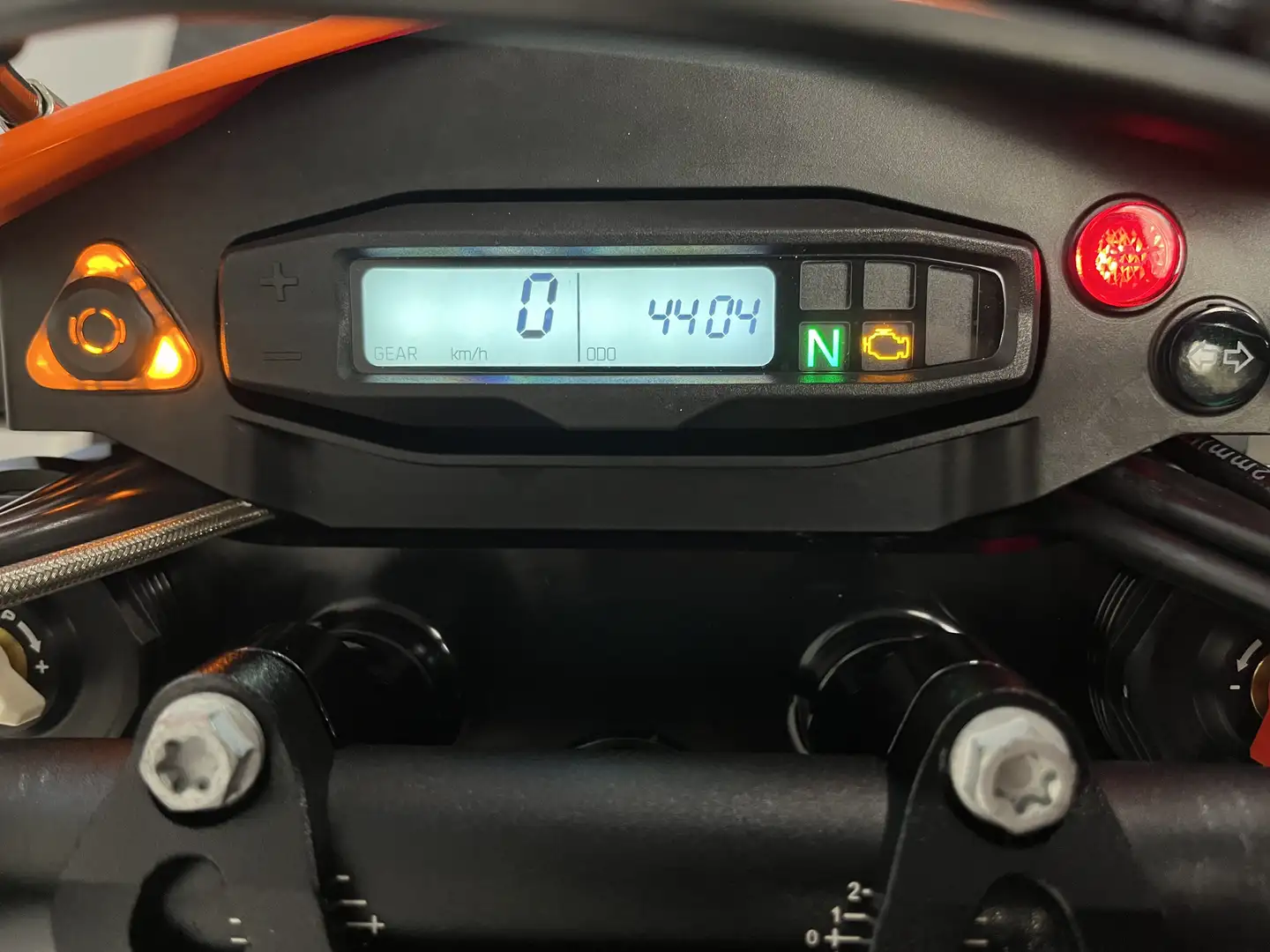 KTM 690 SMC R Grijs - 2