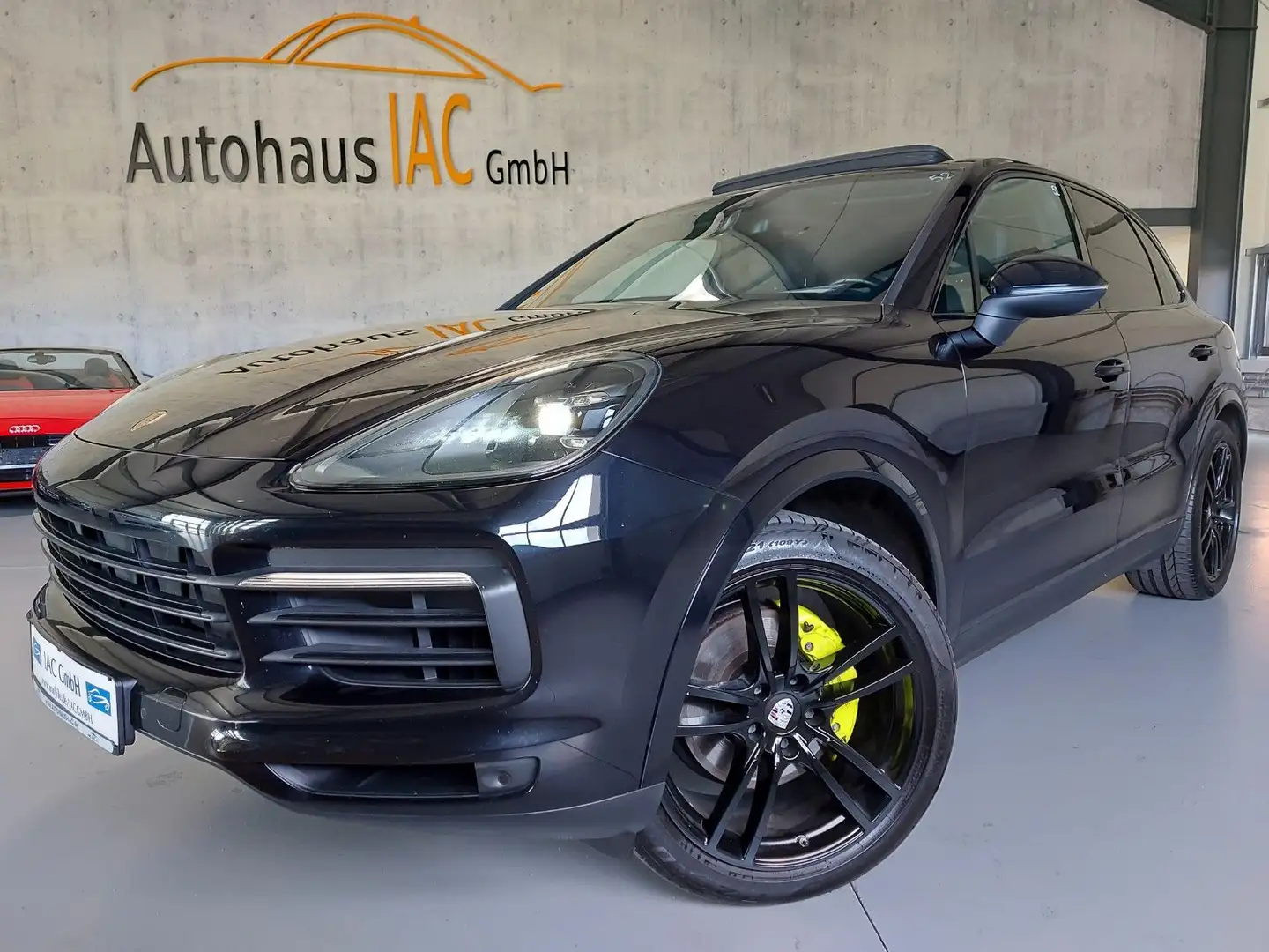 Porsche Cayenne E-Hybrid PANO PASM CAM 21" Schwarz - 1