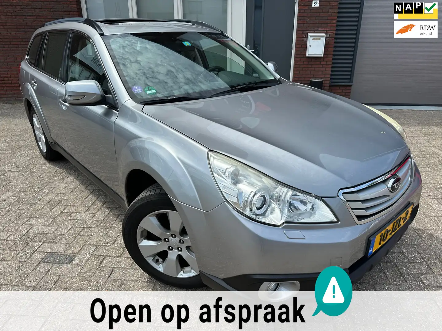 Subaru OUTBACK 2.5i Exclusive / Schuifdak / AUT / Trekhaak Gri - 1