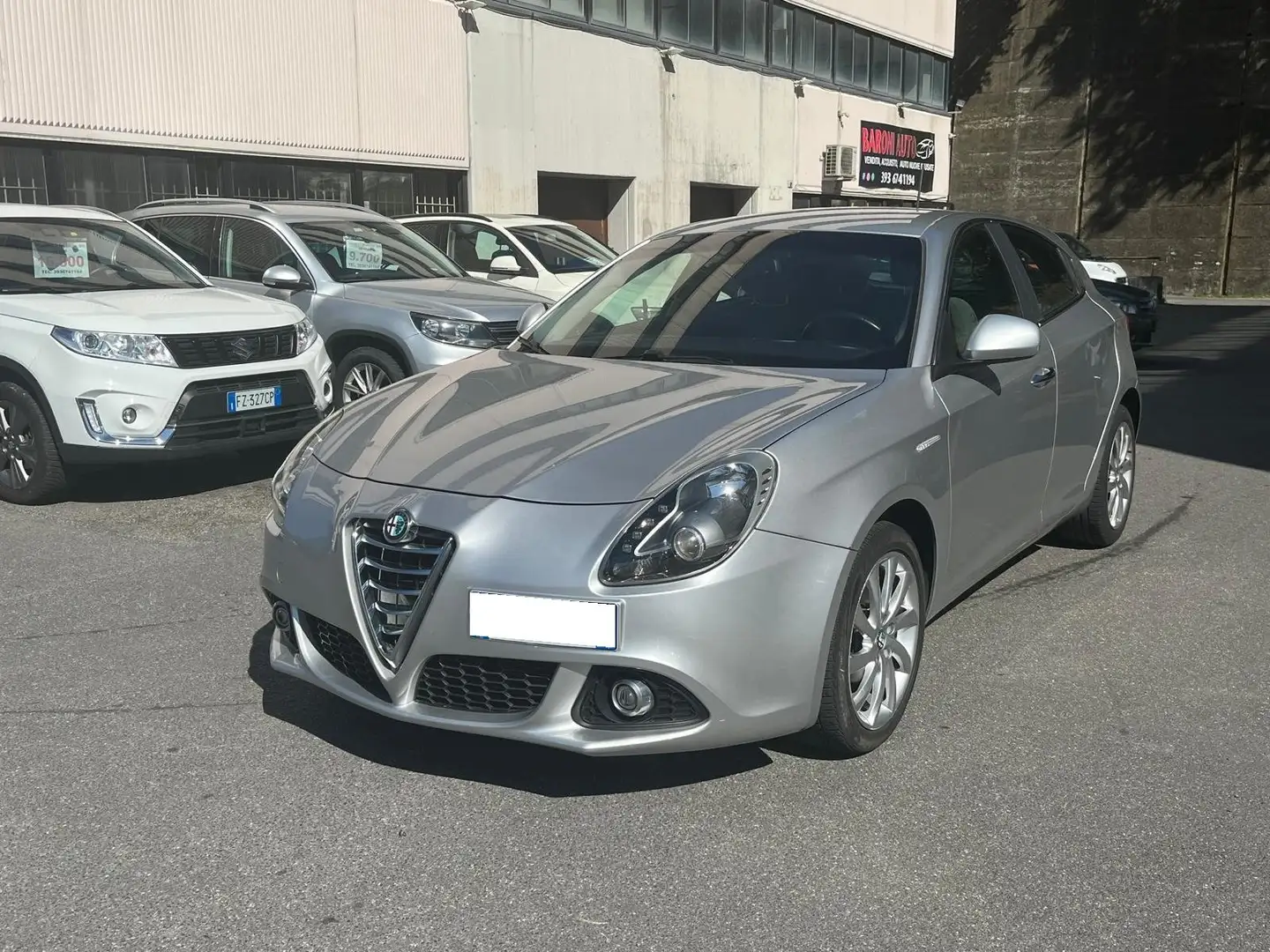 Alfa Romeo Giulietta Giulietta 1.6 jtdm Distinctive 120cv Argintiu - 1
