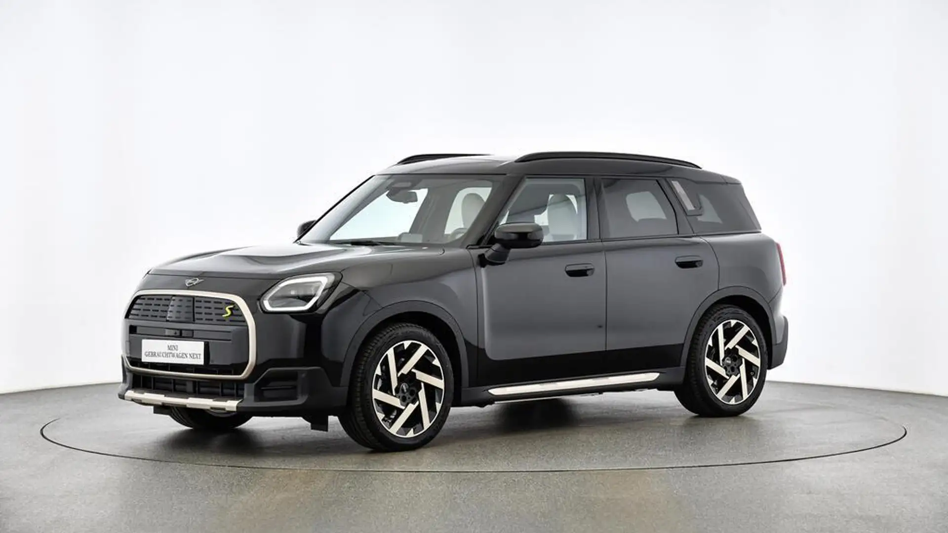 MINI Countryman SE All4 Favoured Trim Noir - 1