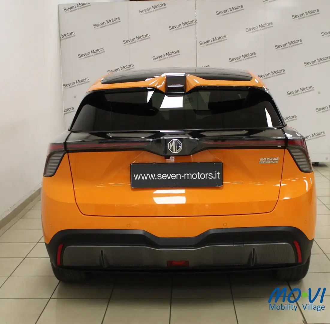 MG MG4 Luxury 64 KWh - Prezzo reale Orange - 2