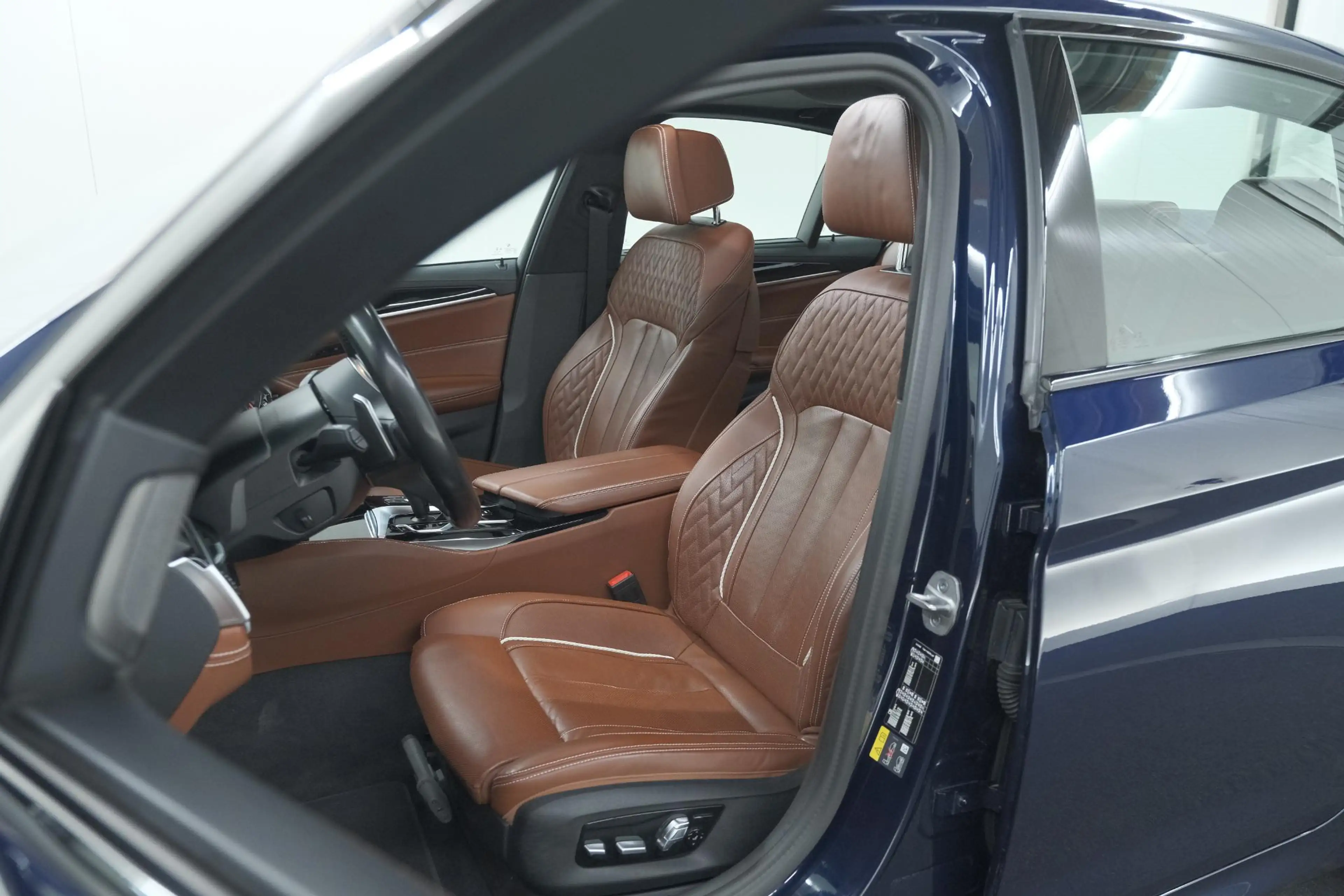 BMW 545 5-serie 545e xDrive Business Edition Plus | M Spor — photo 3