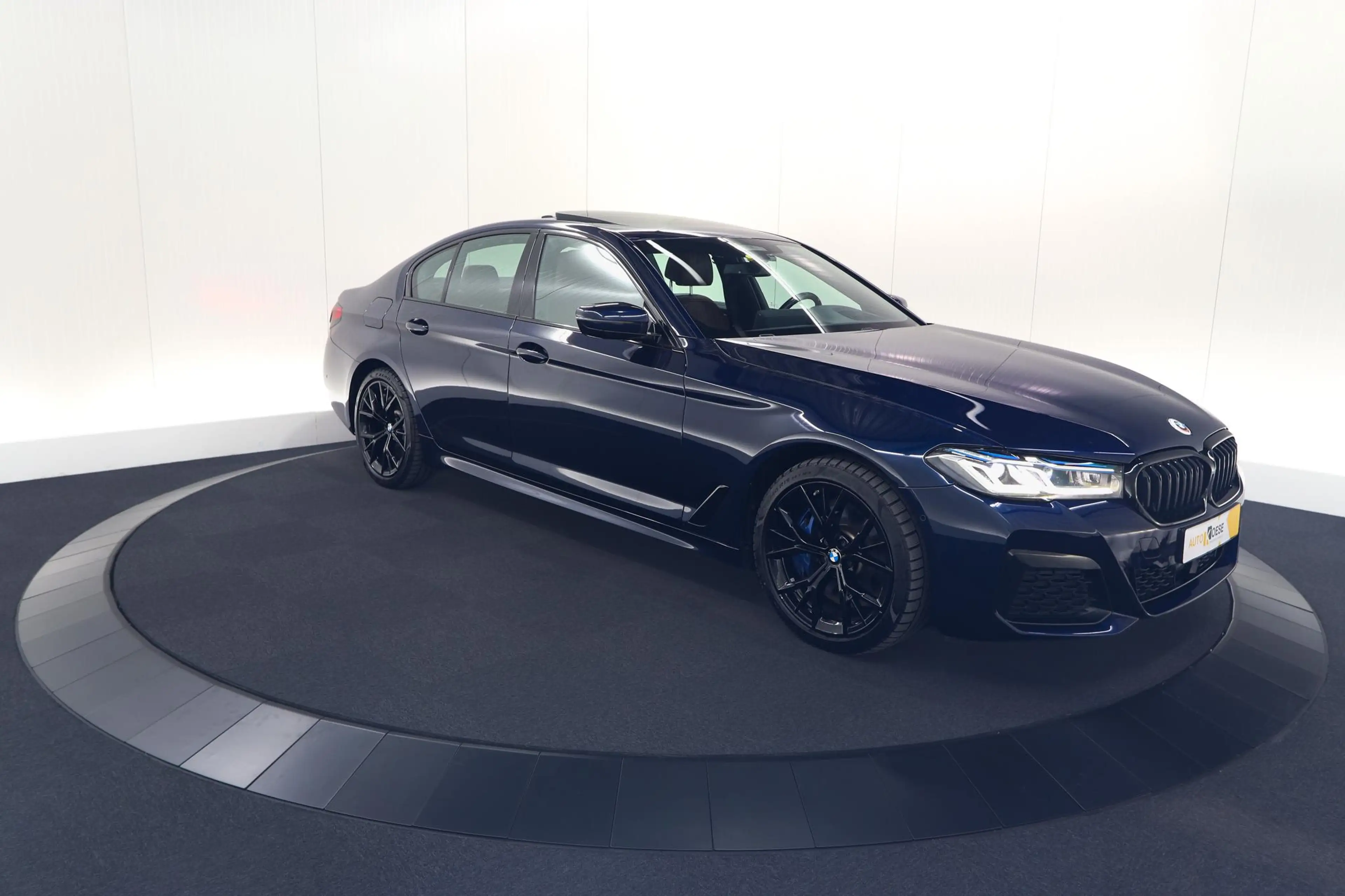 BMW 545 5-serie 545e xDrive Business Edition Plus | M Spor — photo 8