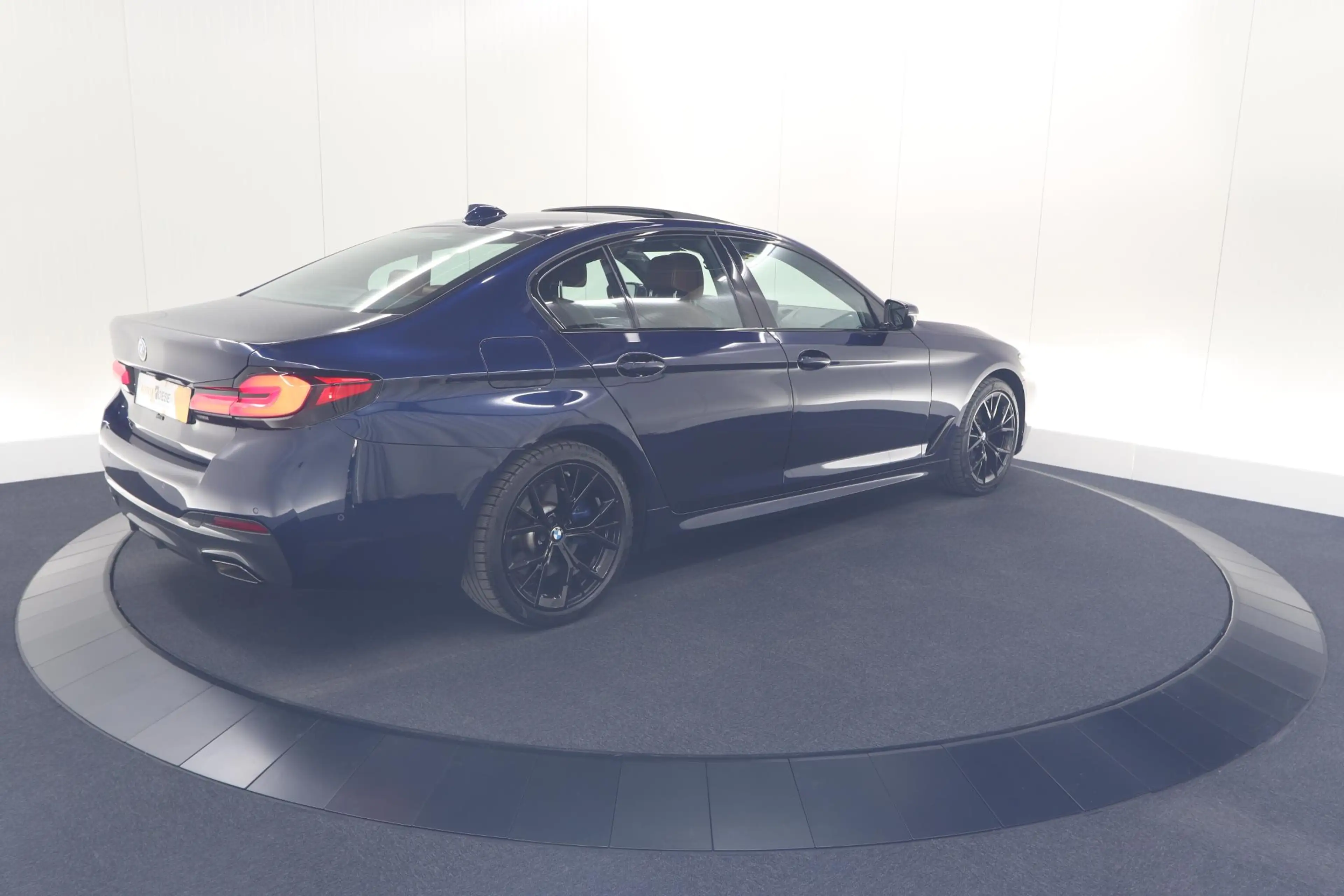 BMW 545 5-serie 545e xDrive Business Edition Plus | M Spor — photo 7