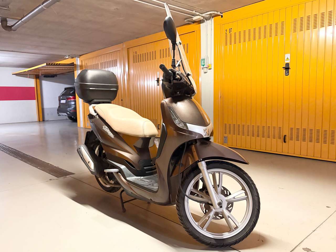 Peugeot Tweet 125 - SOLO 7.000 KM