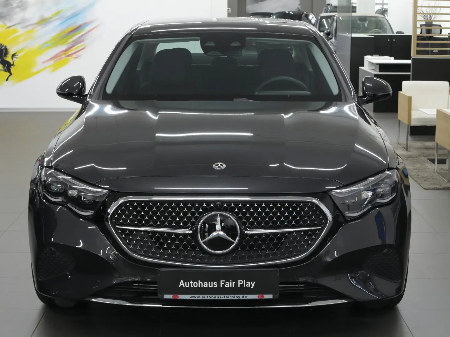 Mercedes-Benz E 200 Avantgarde Adv Plus DIGI LIGHT/360/U-FREI! Grijs - 2