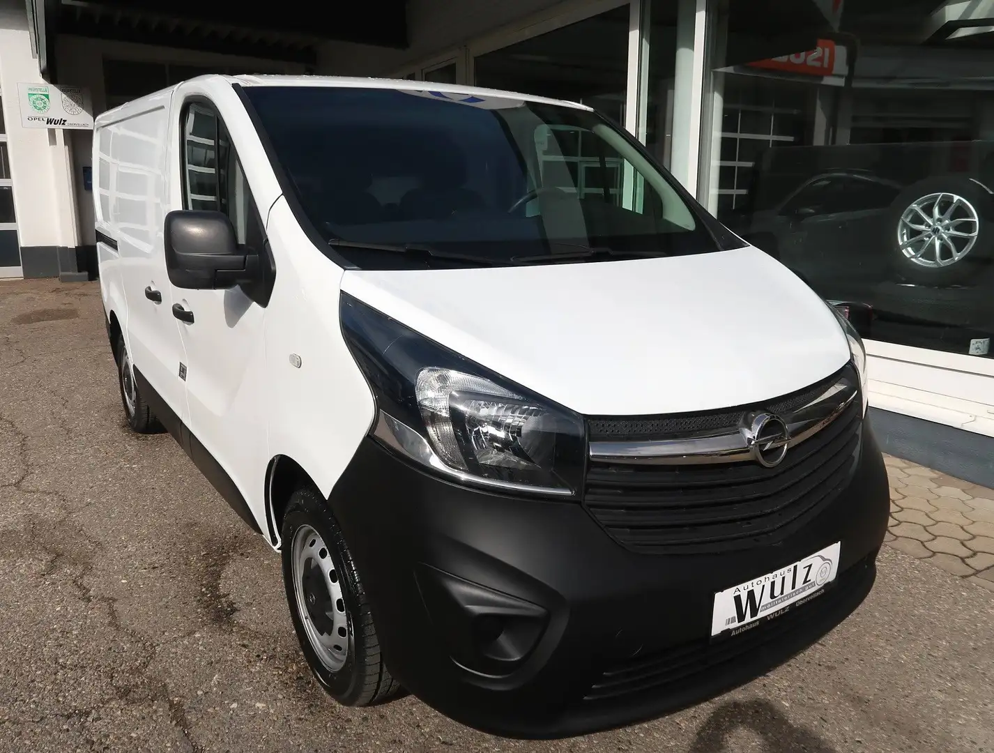 Opel Vivaro Kasten L1H1 2,7t Weiß - 1