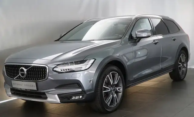 Volvo V90 Cross Country AWD Allrad! Osmium grey!