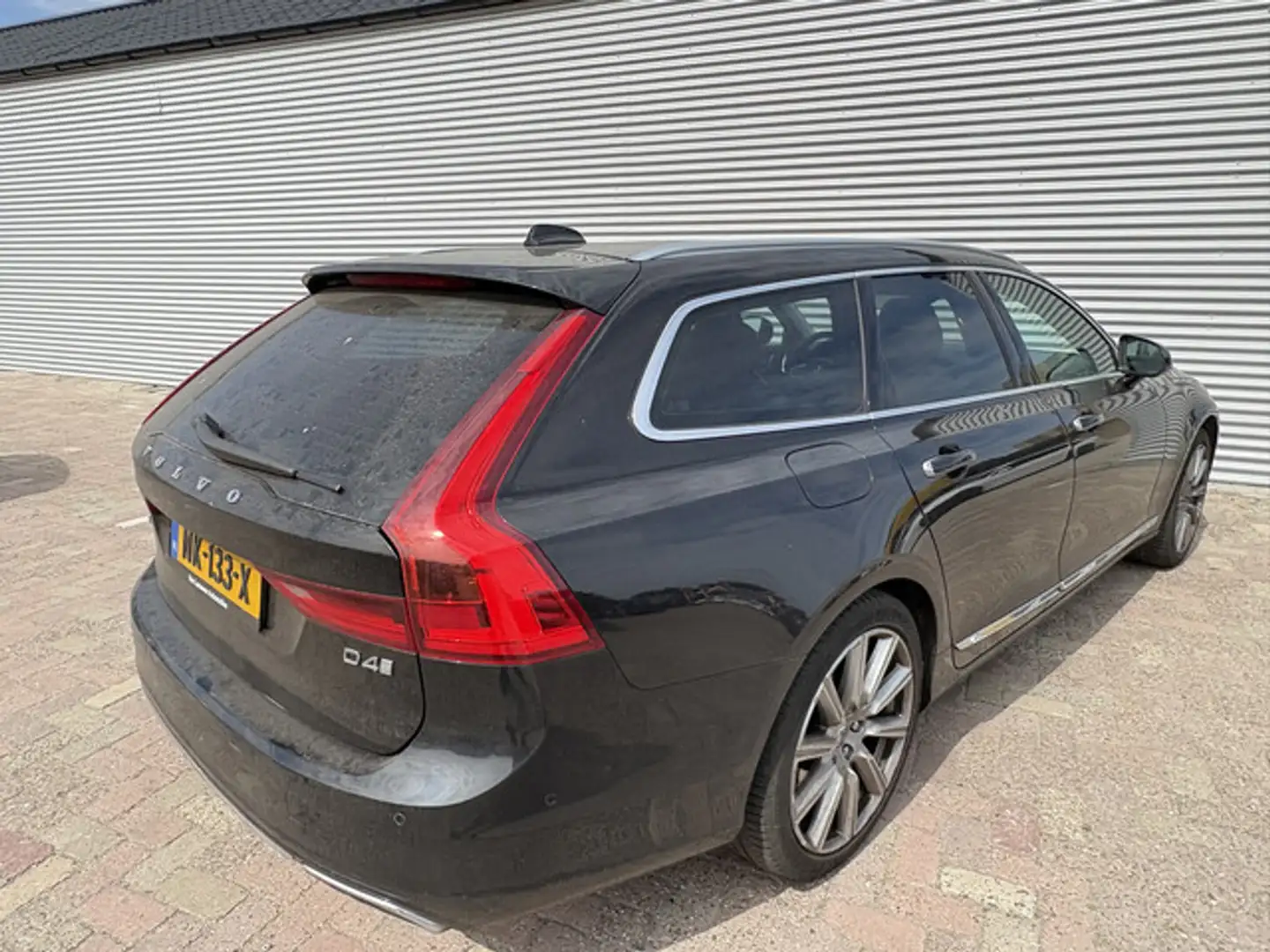 Volvo V90 2.0 D4 Inscription | Nieuw Binnen! | Pilot Assist Чорний - 2