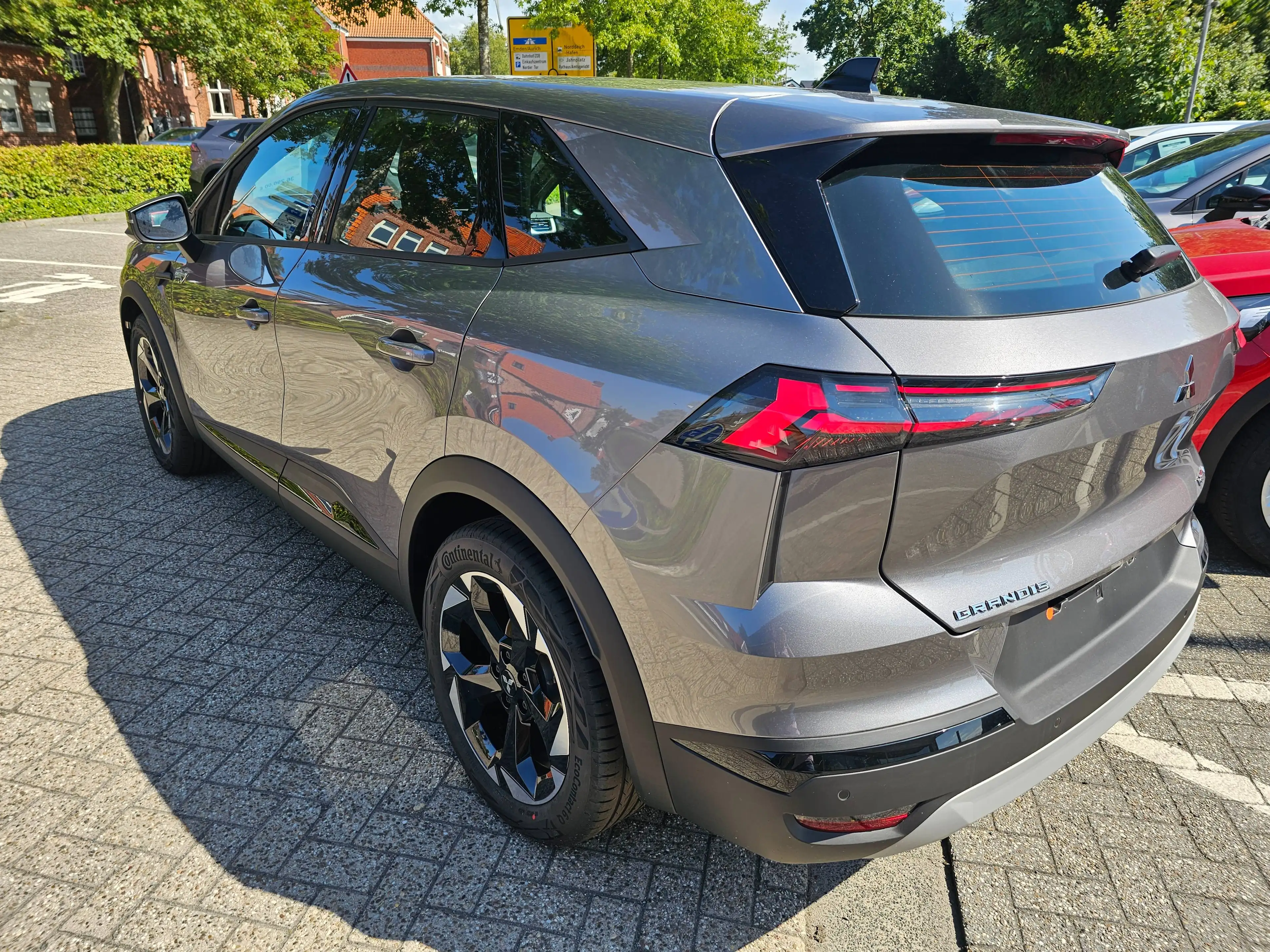 Mitsubishi Grandis Diamant PLUS — photo 10