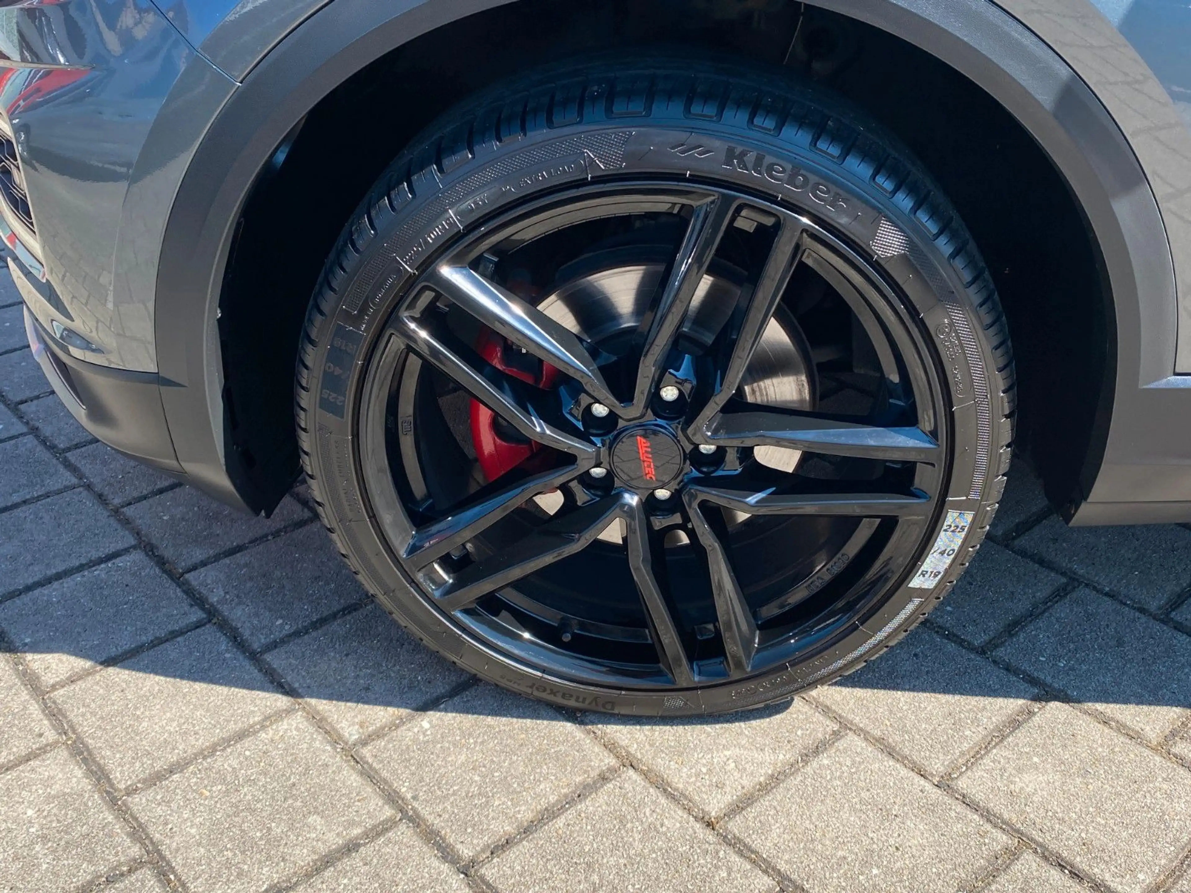 Volkswagen T-Roc Sport DSG+AHK+NAVI+KAME+SHZ+ PDC+LED+el.HK — photo 13
