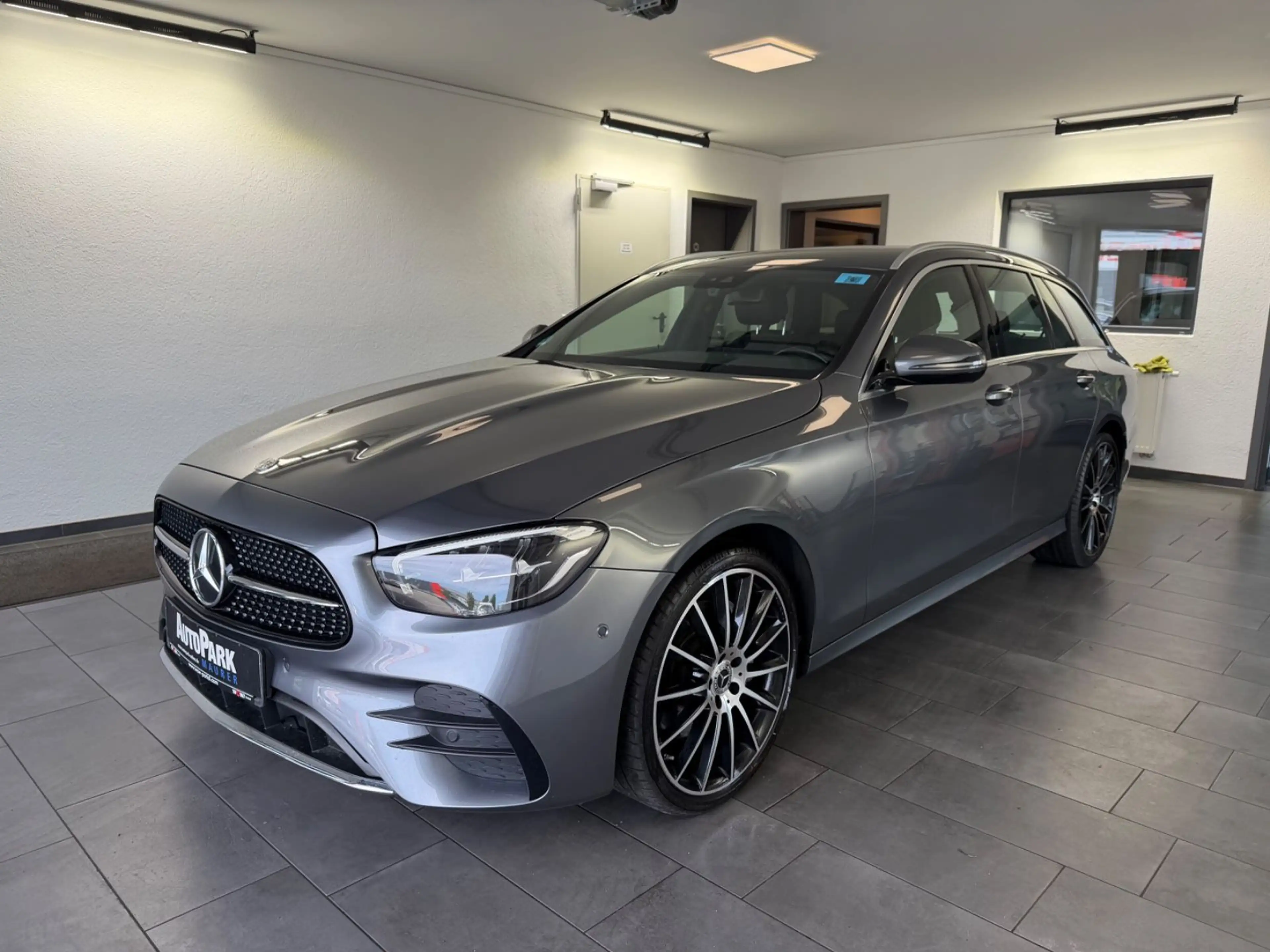 Mercedes-Benz E 300 d T 4MATIC AMG | AHK | MBUX | Kamera