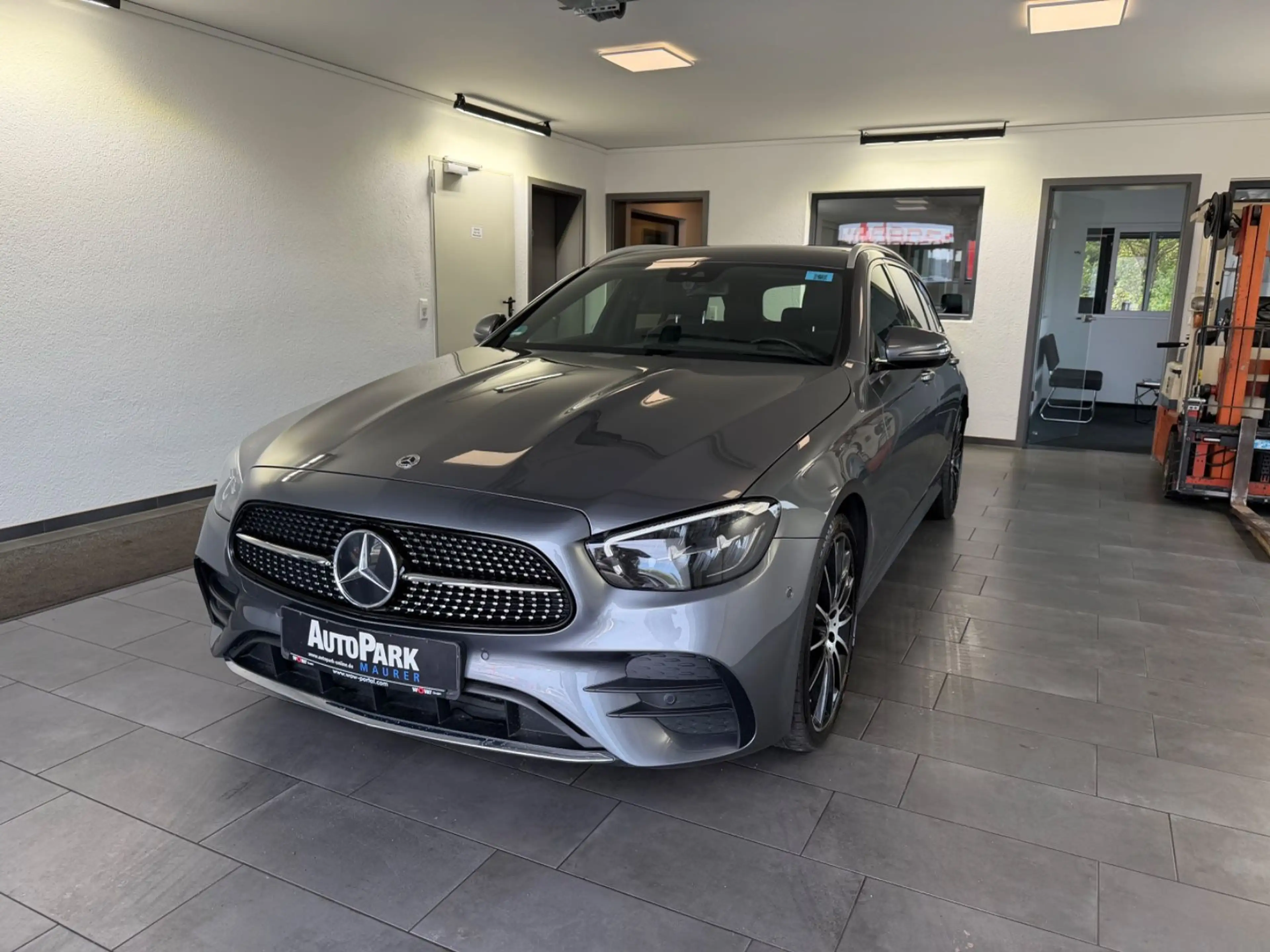 Mercedes-Benz E 300 d T 4MATIC AMG | AHK | MBUX | Kamera — photo 2