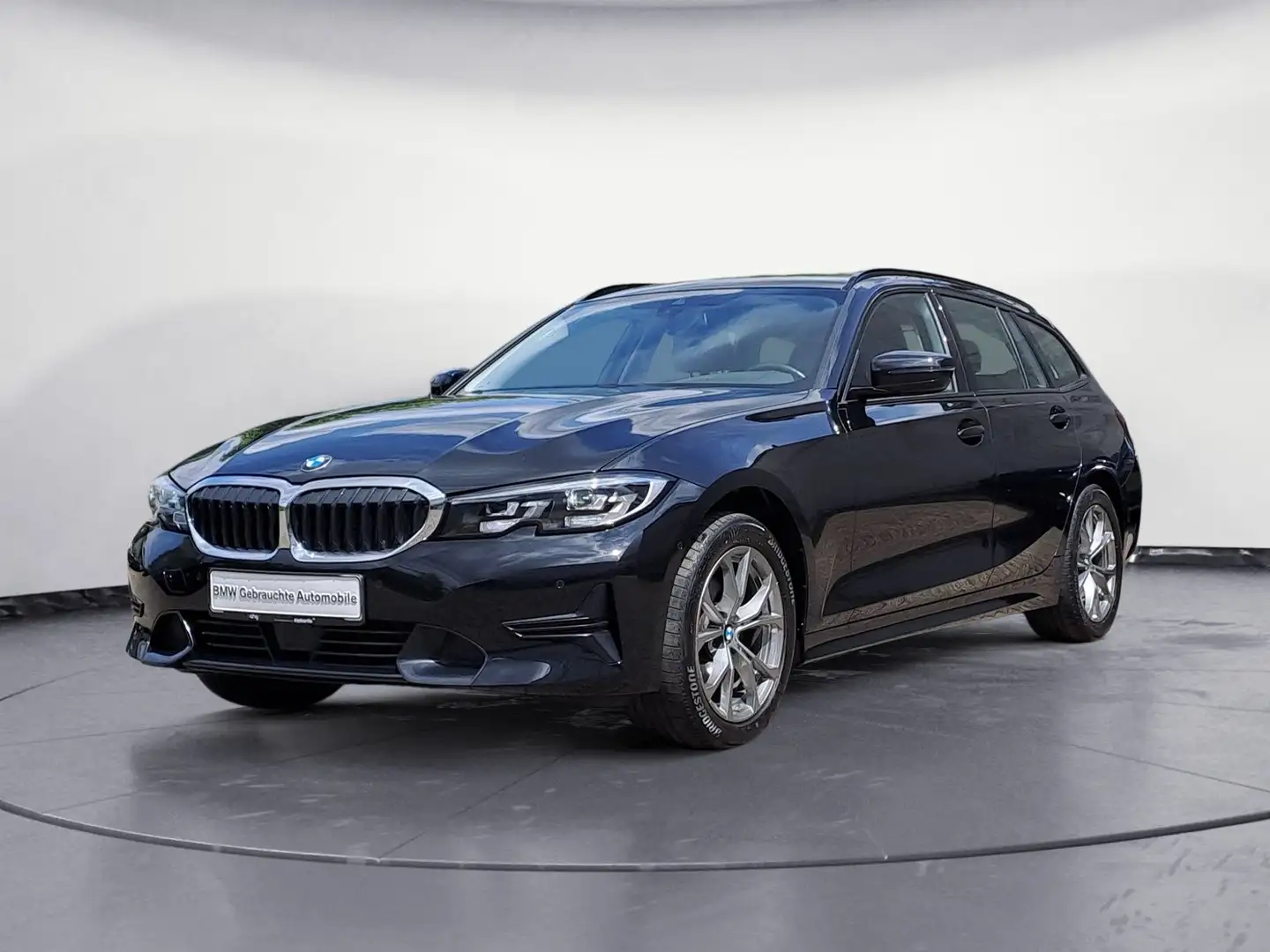 BMW 320 d xDrive Touring Sport Line Automatic Aut. Zwart - 2