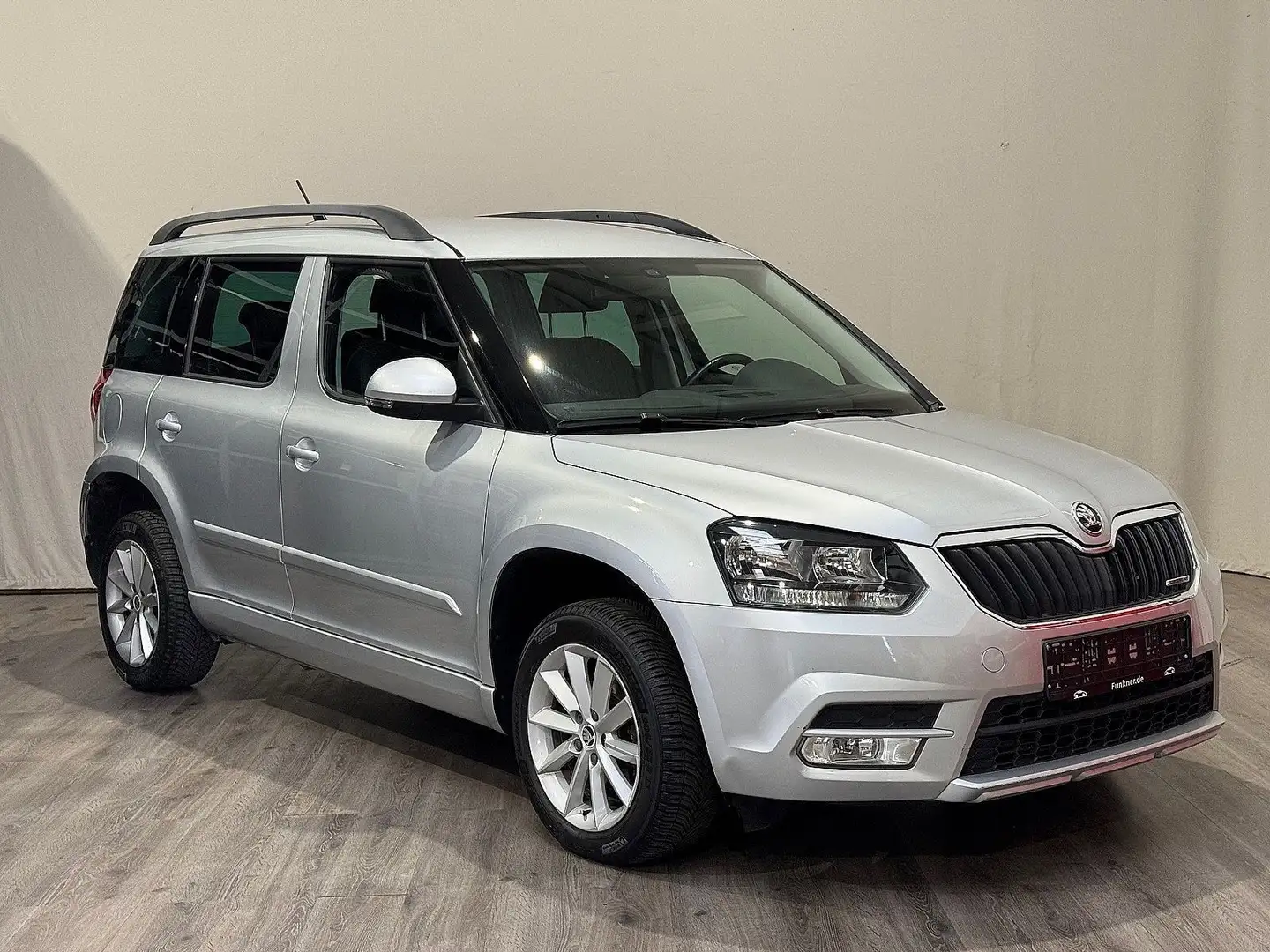 Skoda Yeti Greenline PDC LM LEDER SITZHEIZUNG 1-HAND Silber - 2