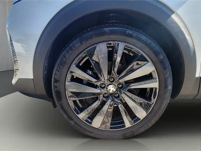 Peugeot 3008 view 11