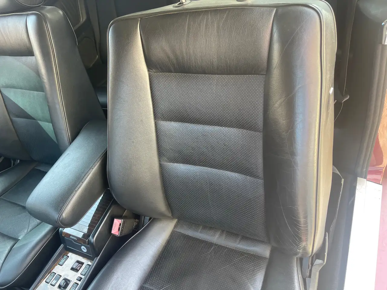 Mercedes-Benz E 220 A124 Final Edition E220, foto 2