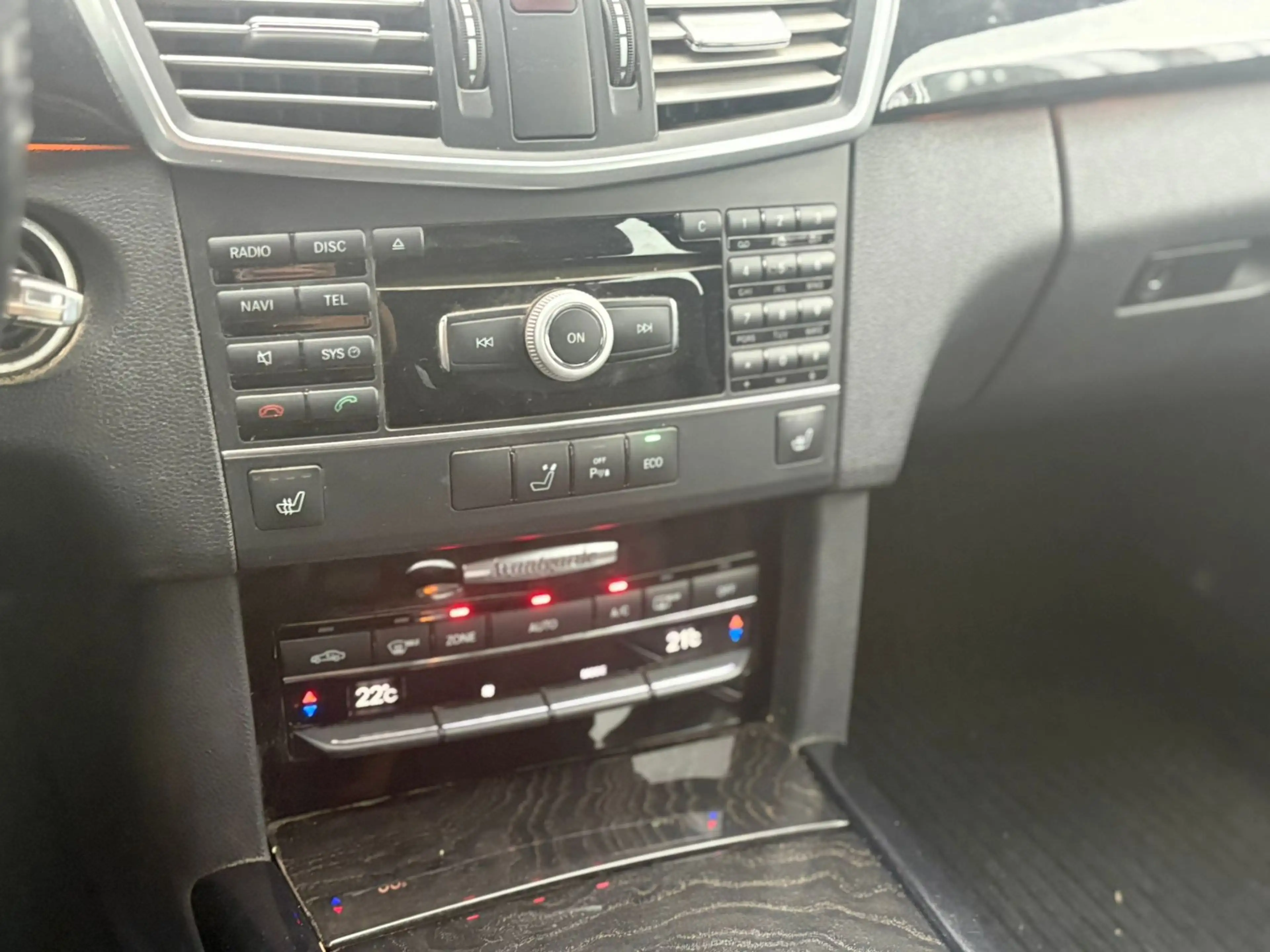 Mercedes-Benz E 200 Estate CGI Business Class Avantgarde — photo 9
