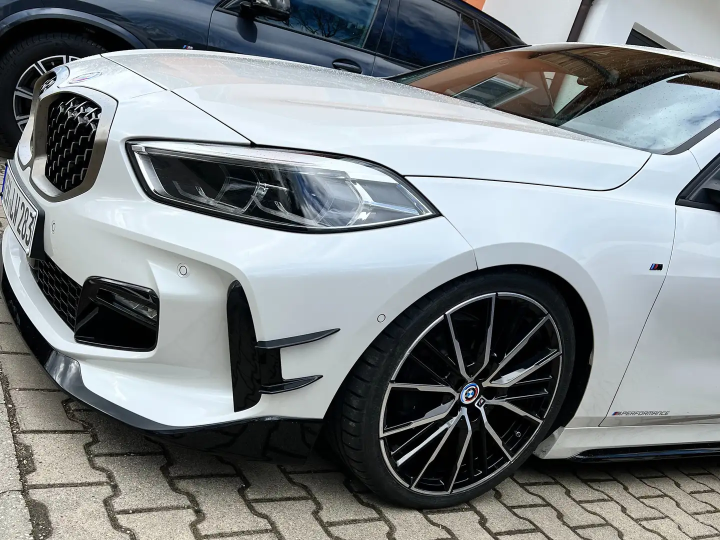 BMW 118 Performance M Packet individual Weiß - 1