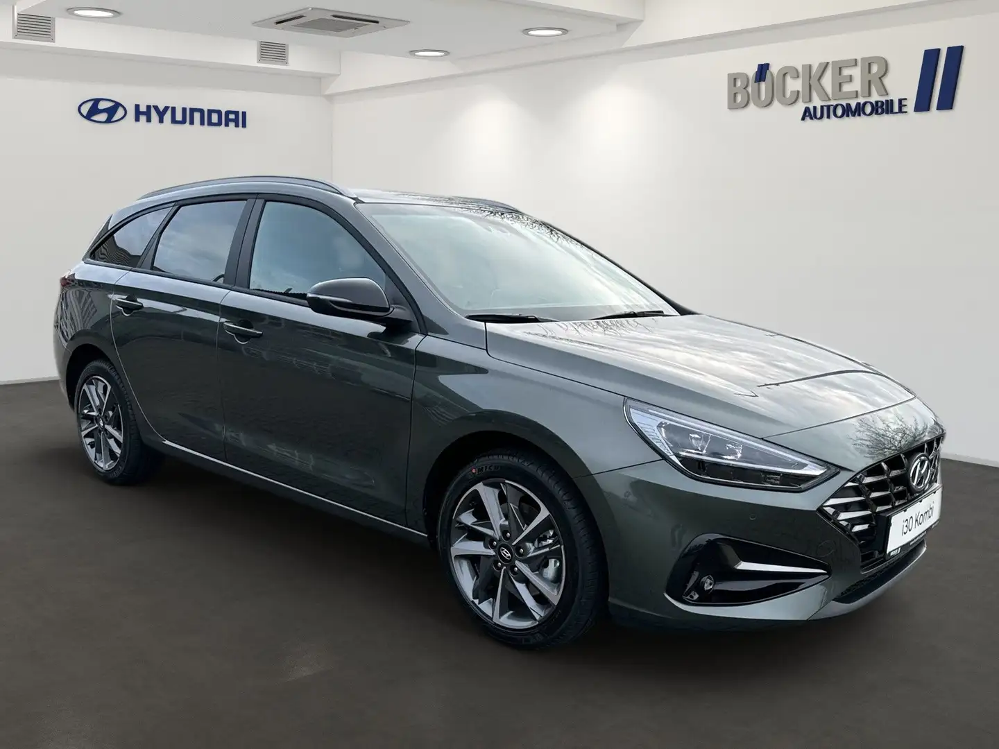 Hyundai i30 Kombi 1.0 T-GDi Connect and Go Bluetooth Navi Grau - 2