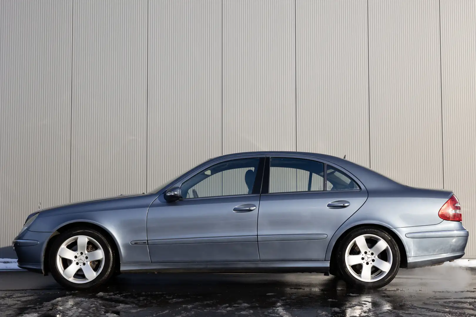 Mercedes-Benz E 320 Avantgarde 4-Matic | SCHUIFDAK | MEMORY | LEDER Blau - 2