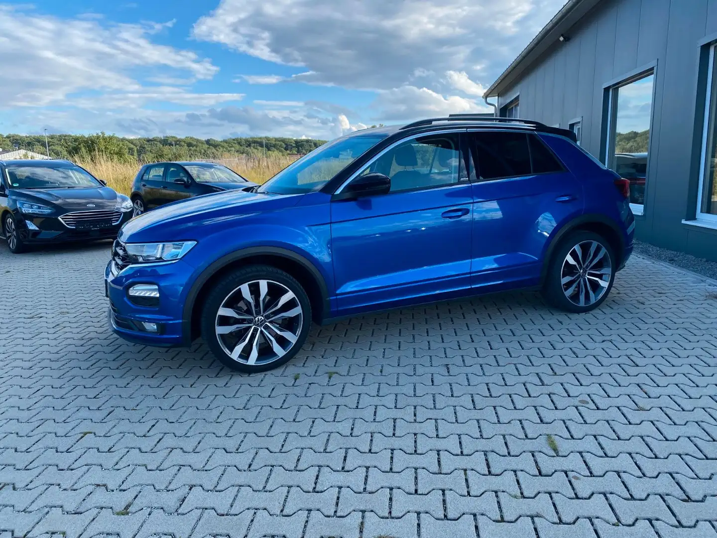 Volkswagen T-Roc Active 4Motion R-LINE/ AHK/LM19" - 1
