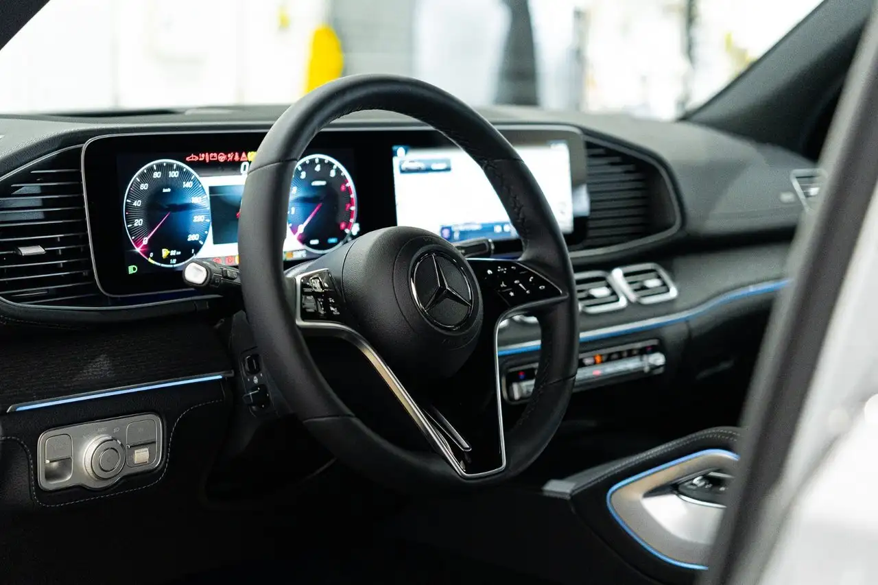 Mercedes-Benz GLE снимка Mercedes-Benz GLE