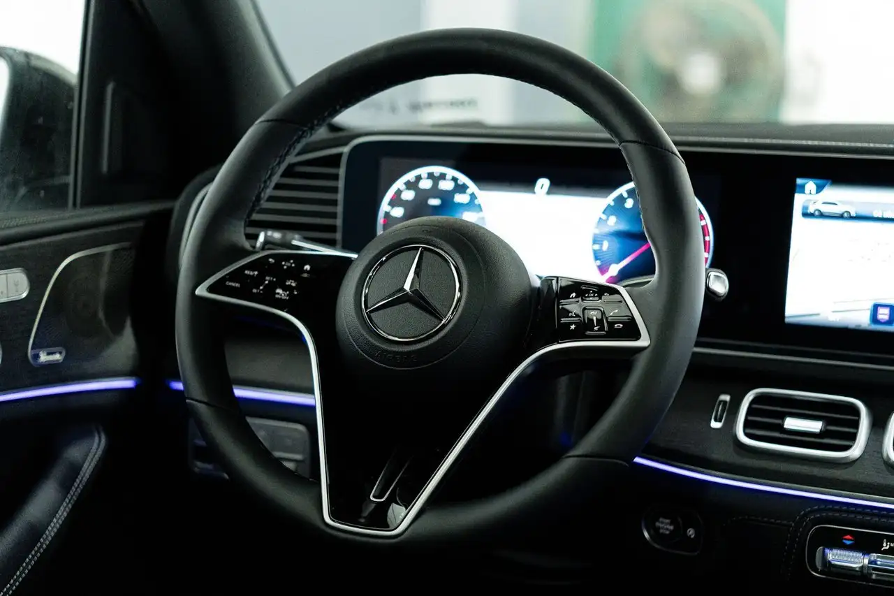 Mercedes-Benz GLE снимка Mercedes-Benz GLE