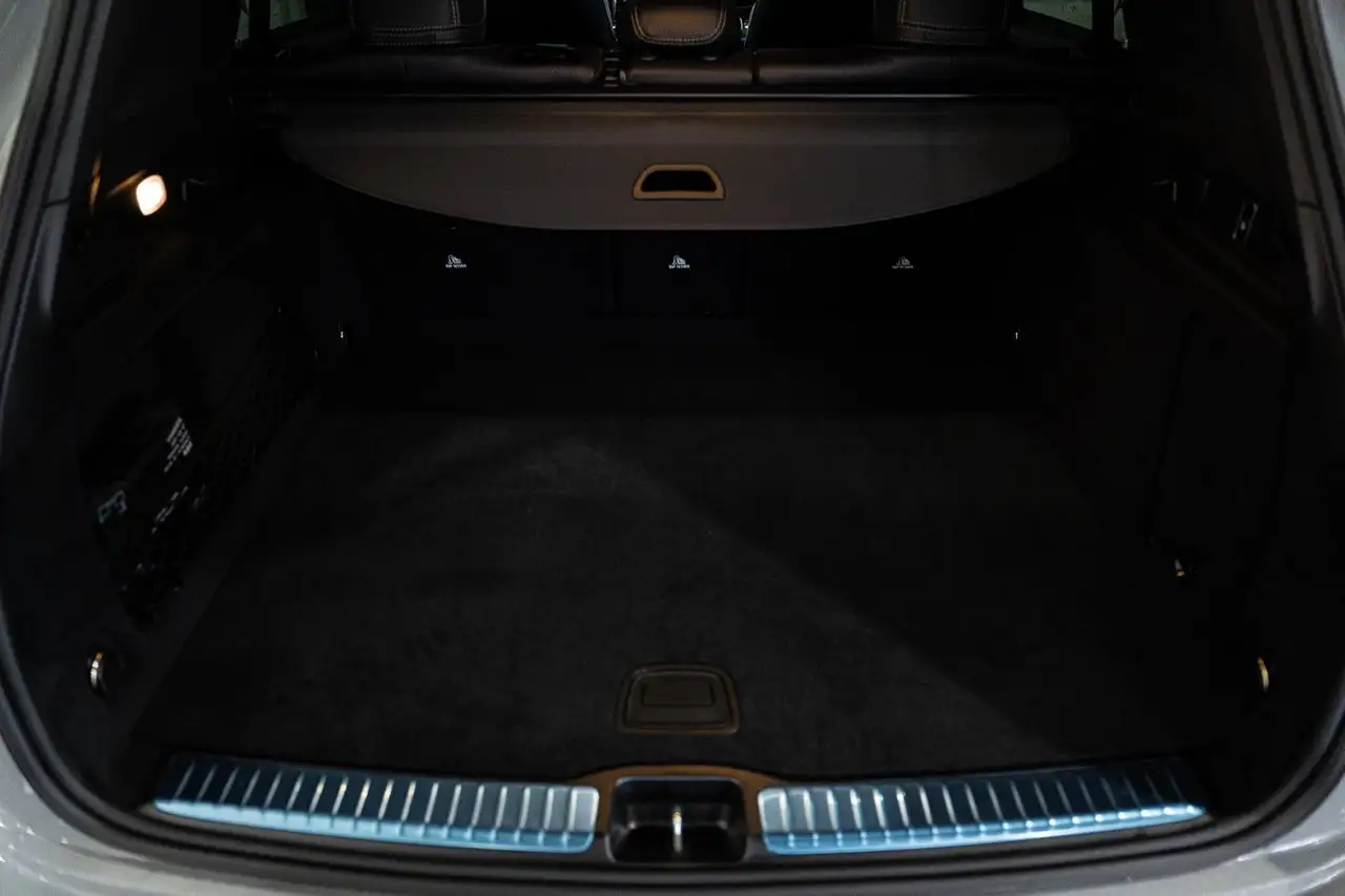 Mercedes-Benz GLE снимка Mercedes-Benz GLE