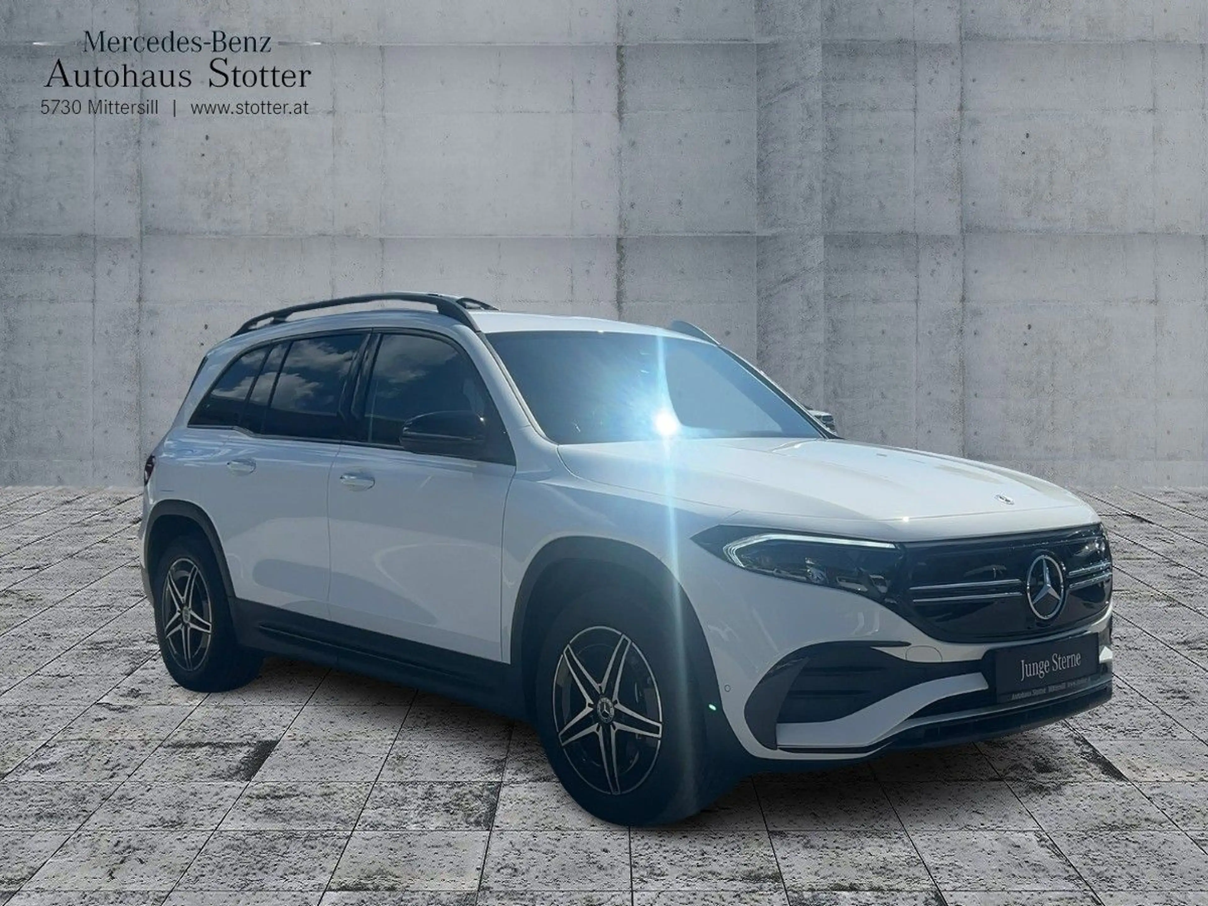 Mercedes-Benz EQB 300 4MATIC *KeyGo*Shz*LED*Ambi*eHeck*AMG*PTS* — photo 12