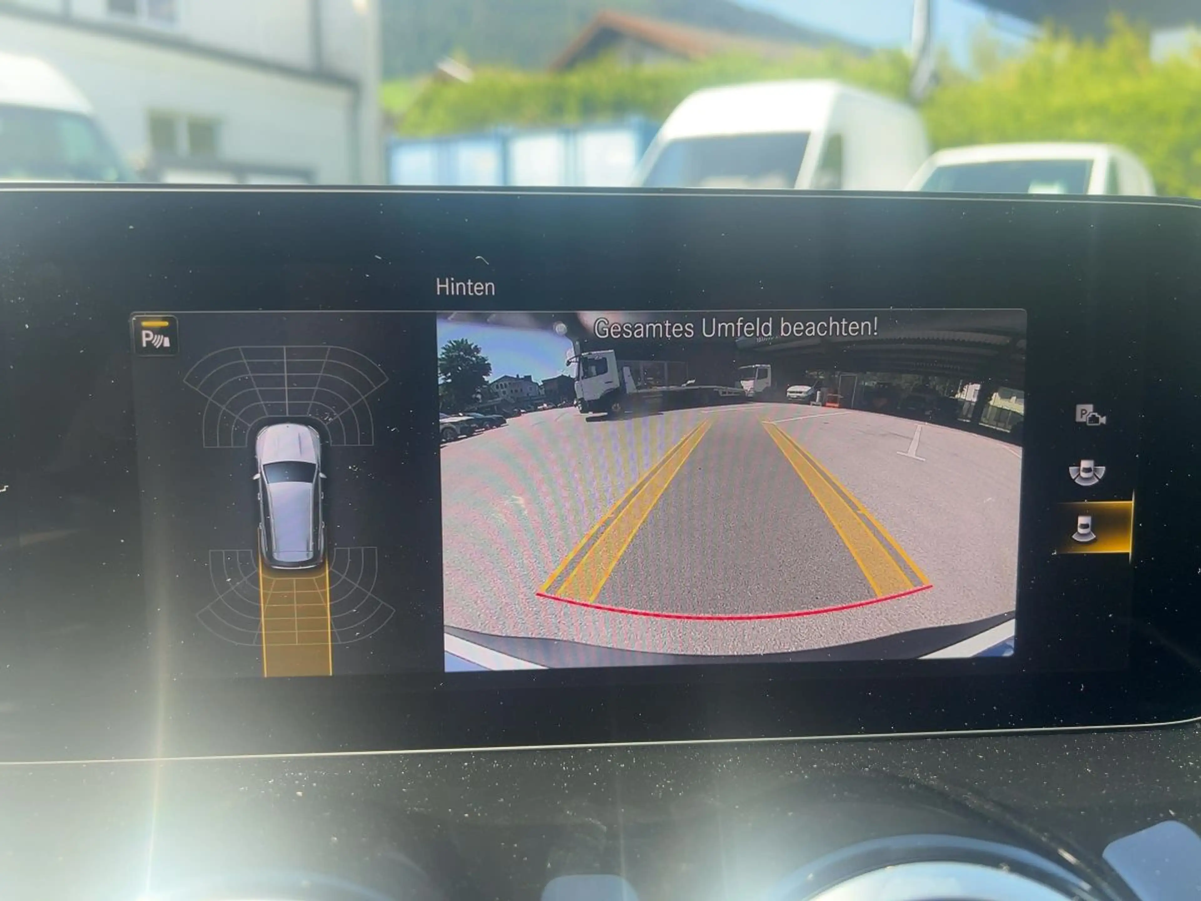 Mercedes-Benz EQB 300 4MATIC *KeyGo*Shz*LED*Ambi*eHeck*AMG*PTS* — photo 13