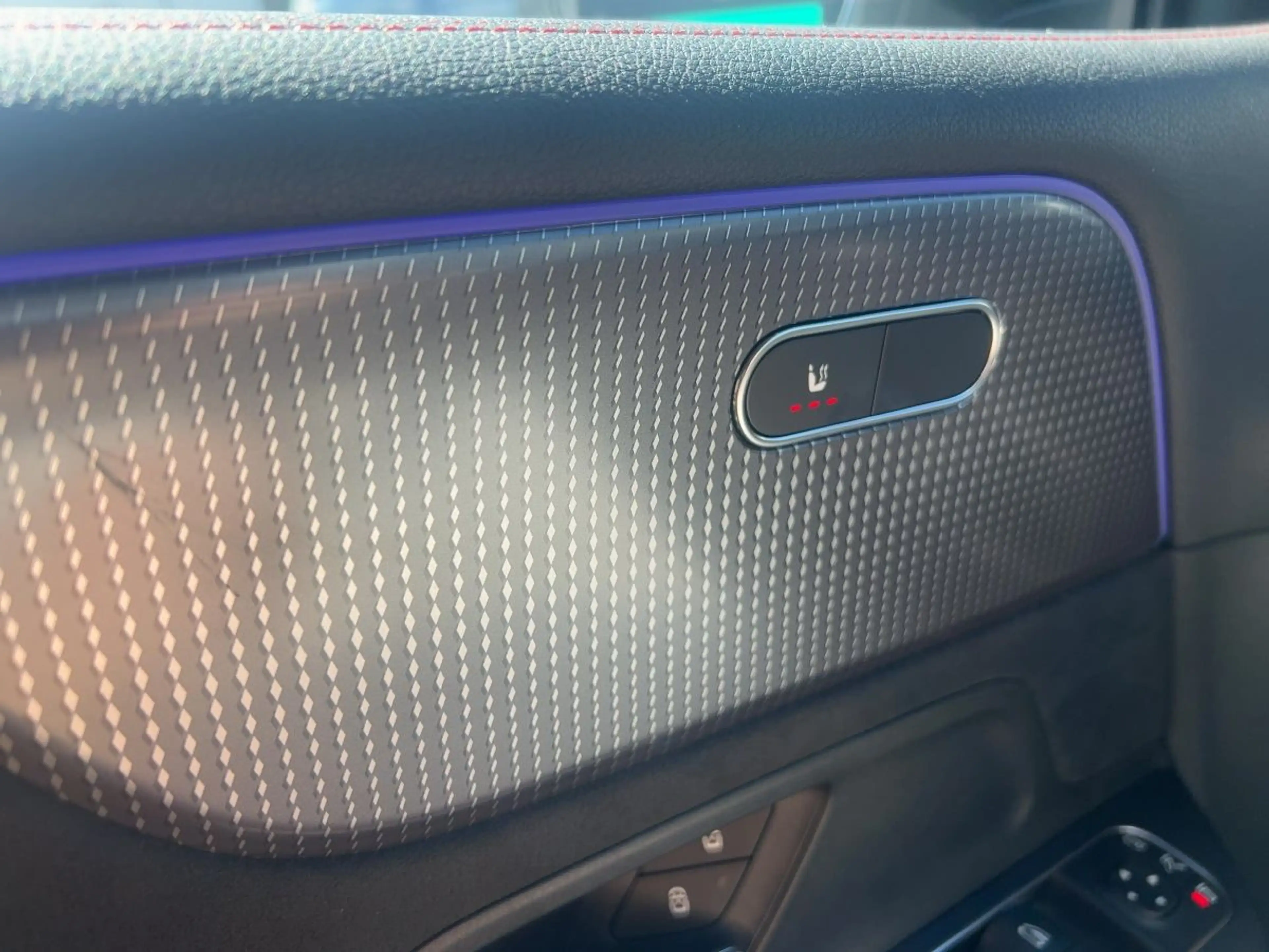 Mercedes-Benz EQB 300 4MATIC *KeyGo*Shz*LED*Ambi*eHeck*AMG*PTS* — photo 15