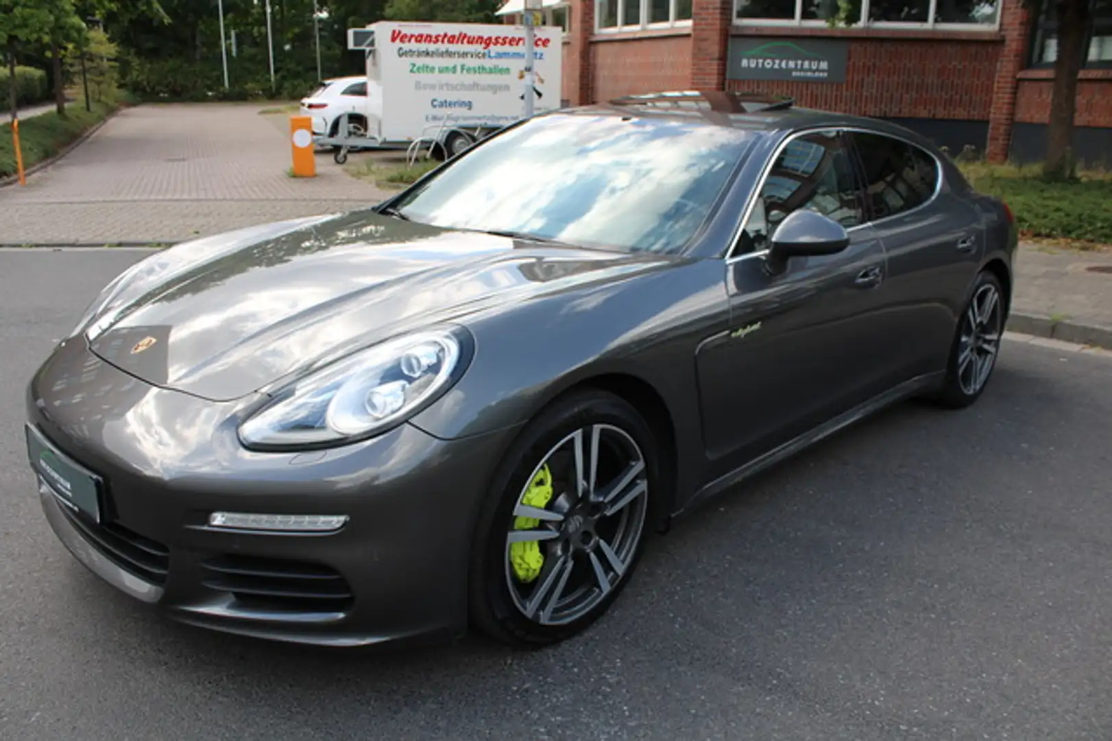 Porsche Panamera S E-Hybrid/Glasdach/SoftClose/Memory Grau - 2
