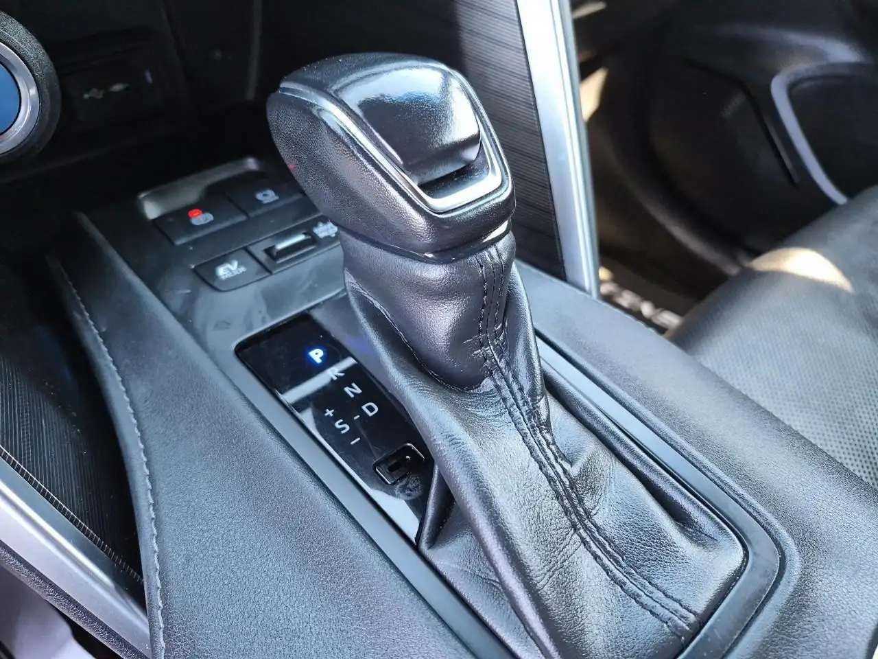 Toyota Venza снимка Toyota Venza