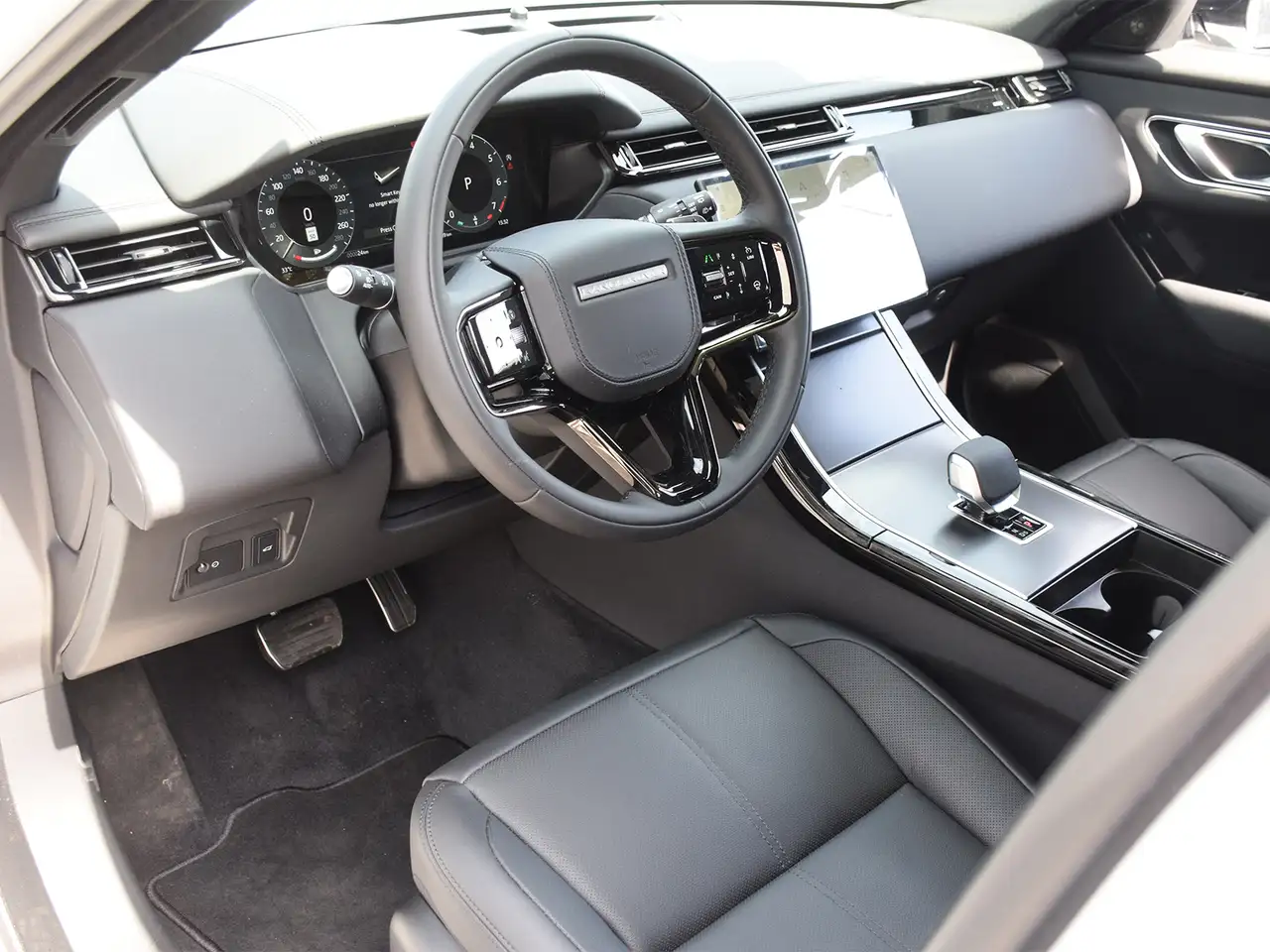 Land Rover Range Rover Velar снимка Land Rover Range Rover Velar