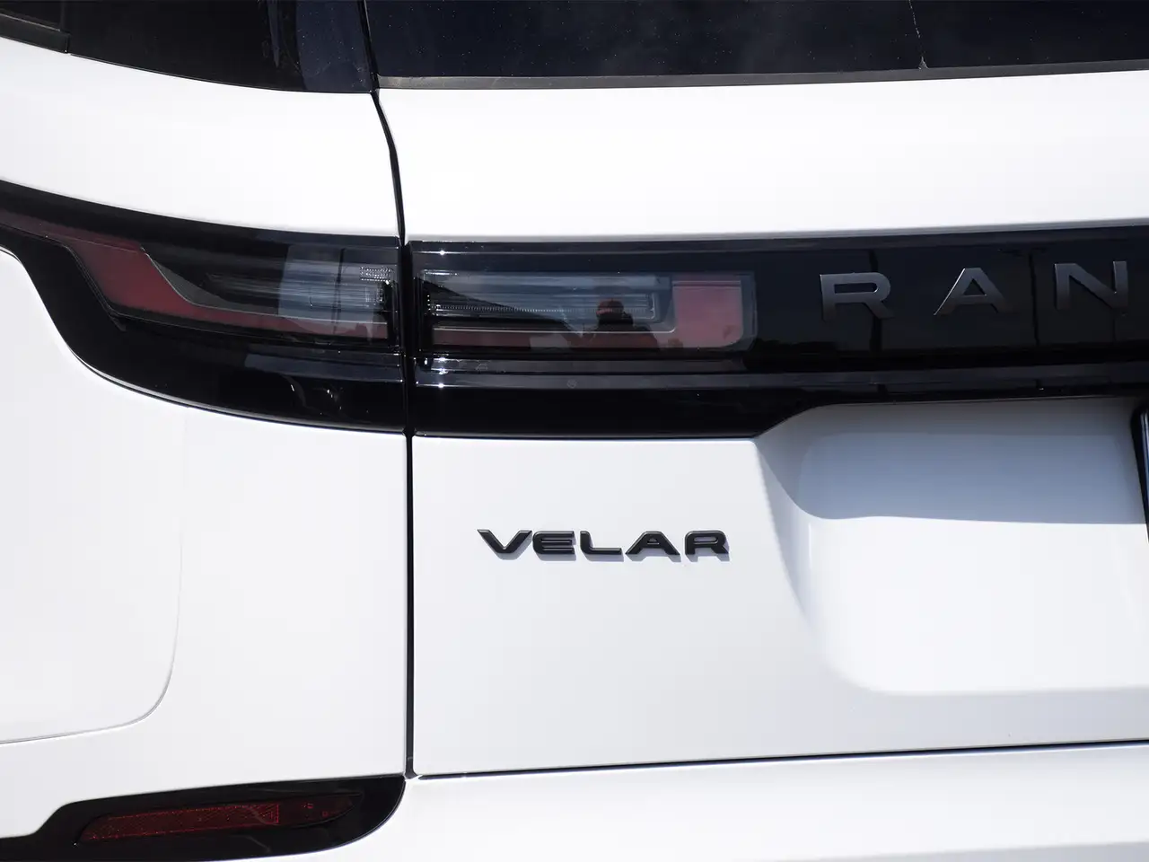 Land Rover Range Rover Velar снимка Land Rover Range Rover Velar