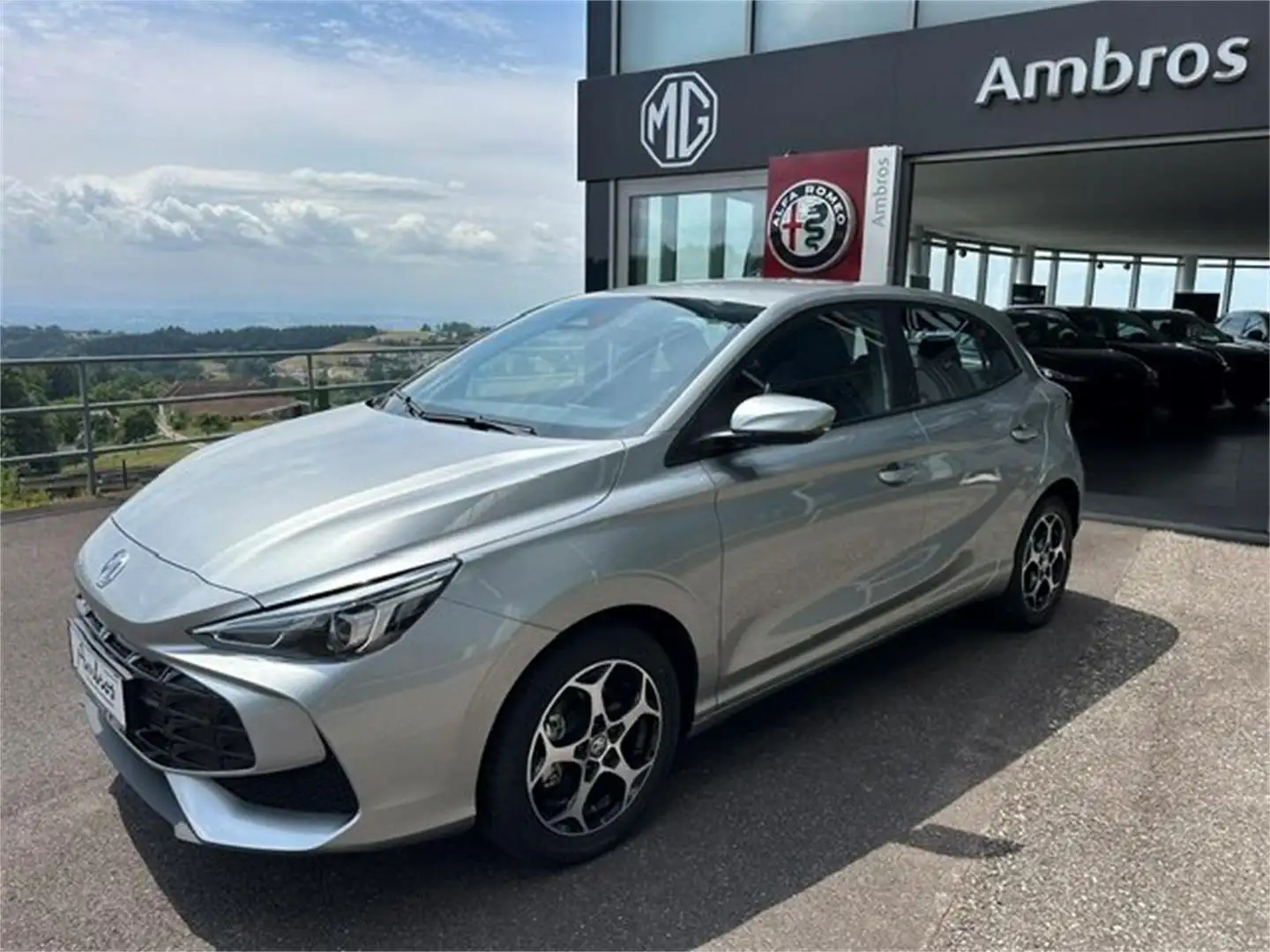 MG MG3 Hybrid+ Comfort MY25.5 Silber - 1
