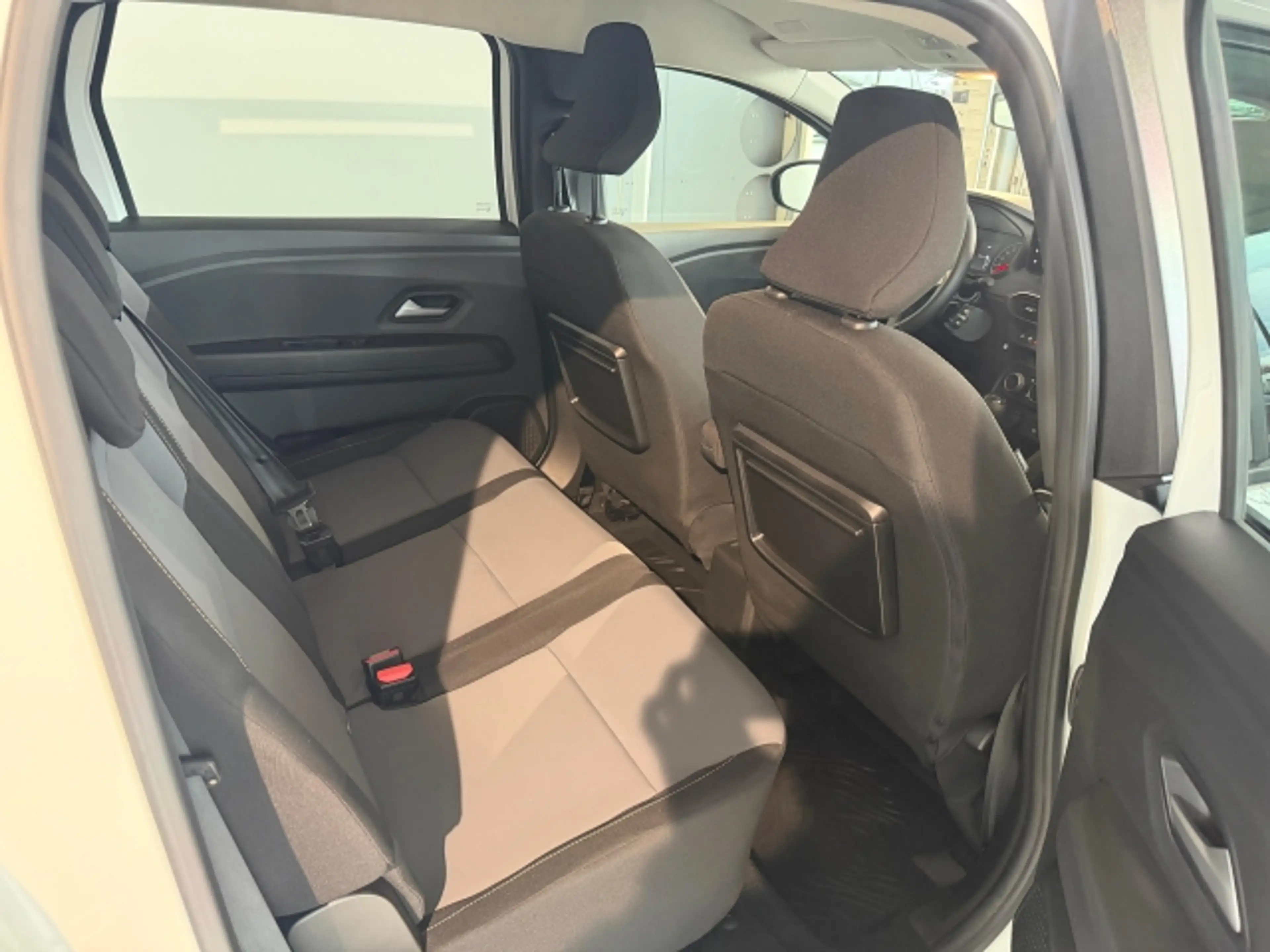 Dacia Jogger JoggerExtremeTCE110 — photo 10