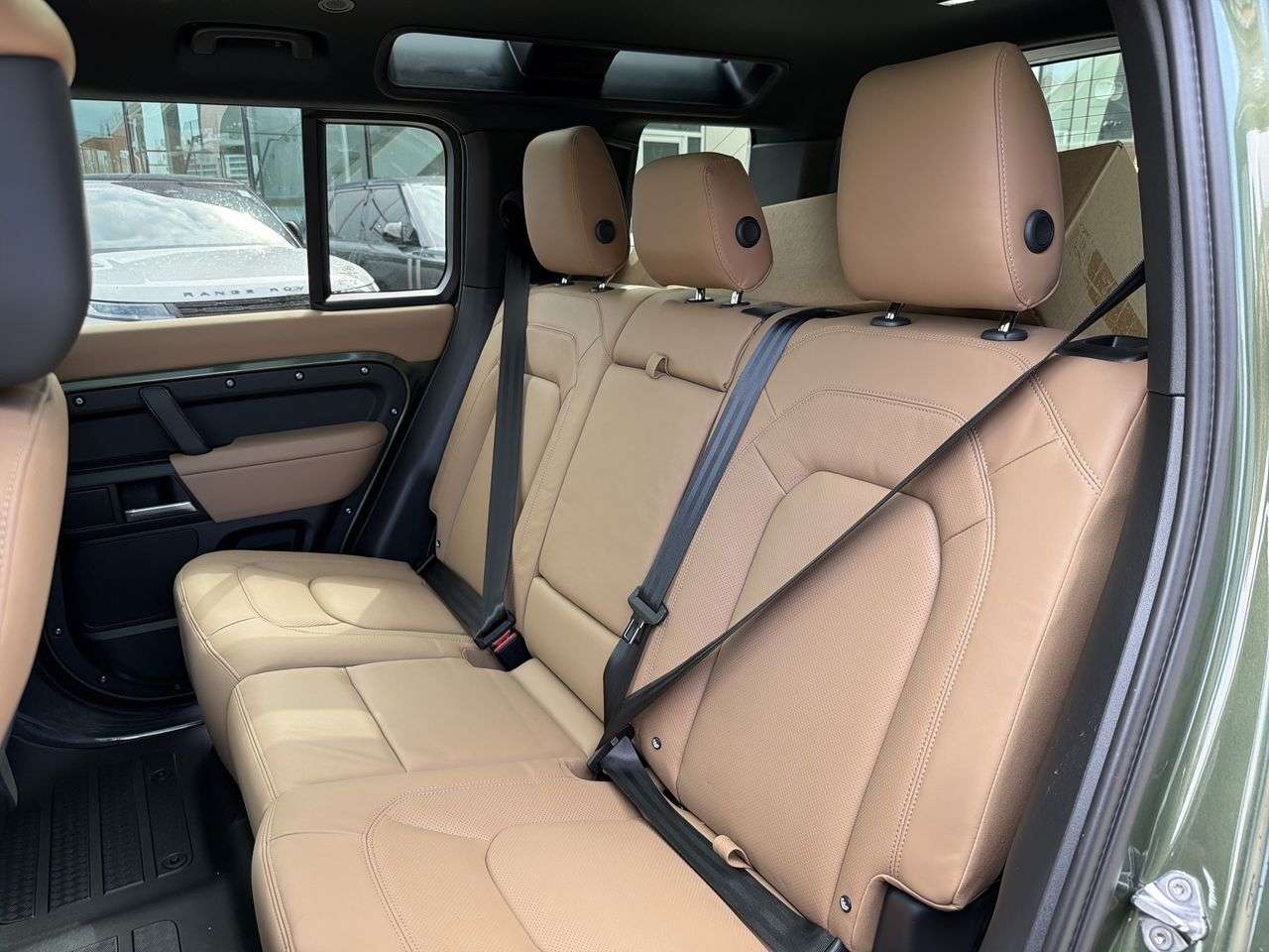 2026 Land Rover Defender 110 P300 S thumb 20