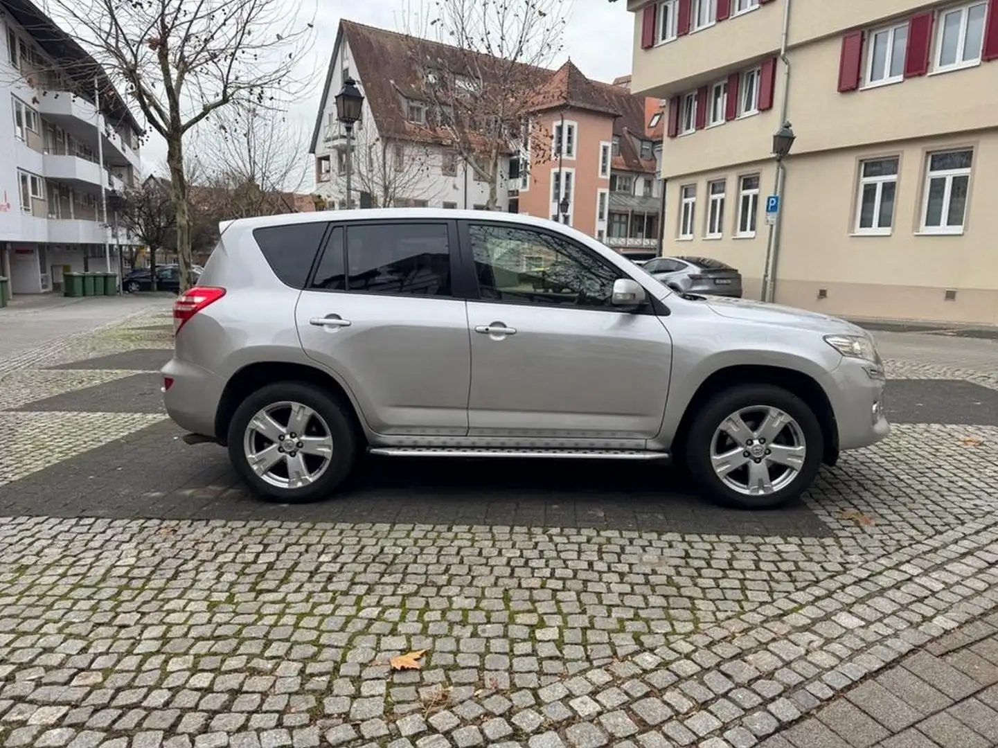 Toyota RAV 4 2.0 4x4 Travel Aut. - 2