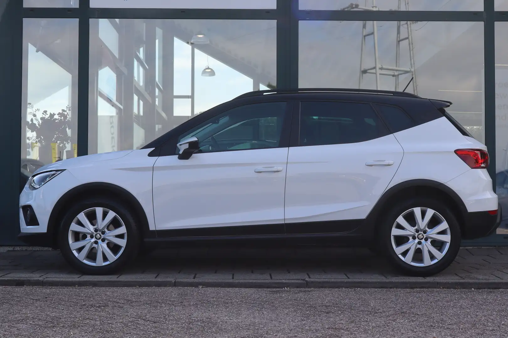 SEAT Arona 1.0 TSI Style Business Intense Plus | Achteruitrij Wit - 2