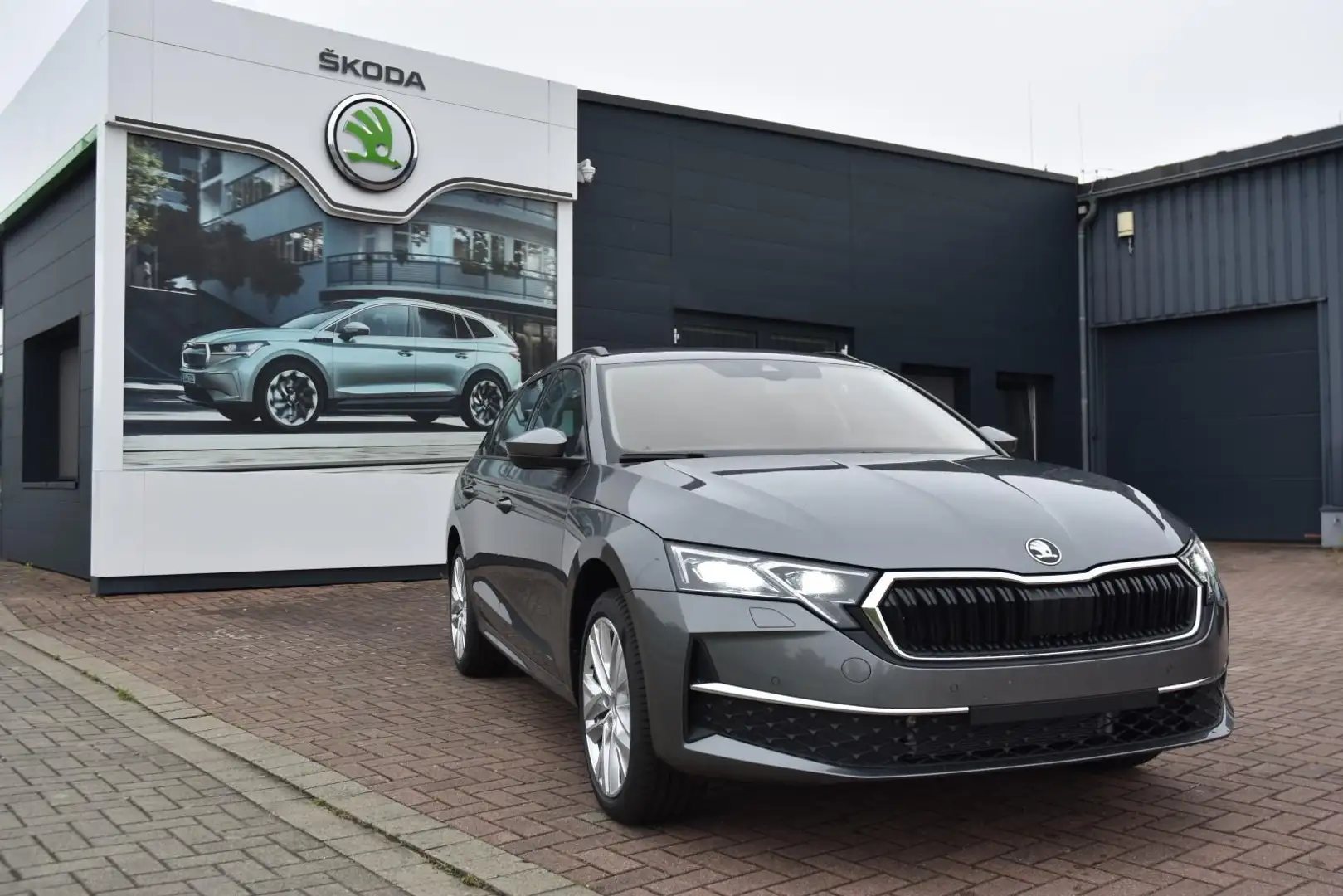 Skoda Octavia 2.0 TDI DSG*Navi*Matrix*ACC*AHK*bhz.FS* Szürke - 2