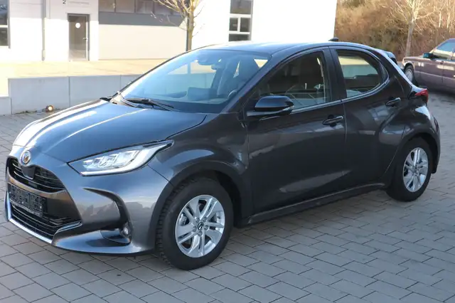 Mazda 2 Hybrid Lim. Agile 1.5 L VVT 8-fach Bereifung